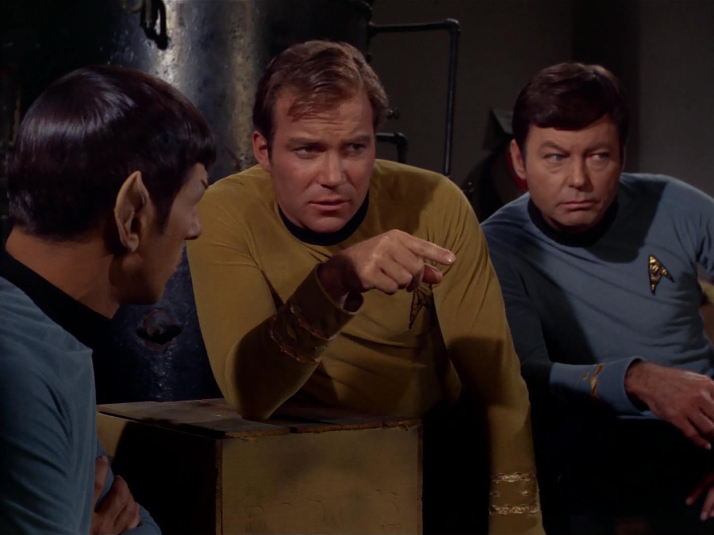 ariane179254_StarTrek_2x17_APieceOfTheAction_0918.jpg