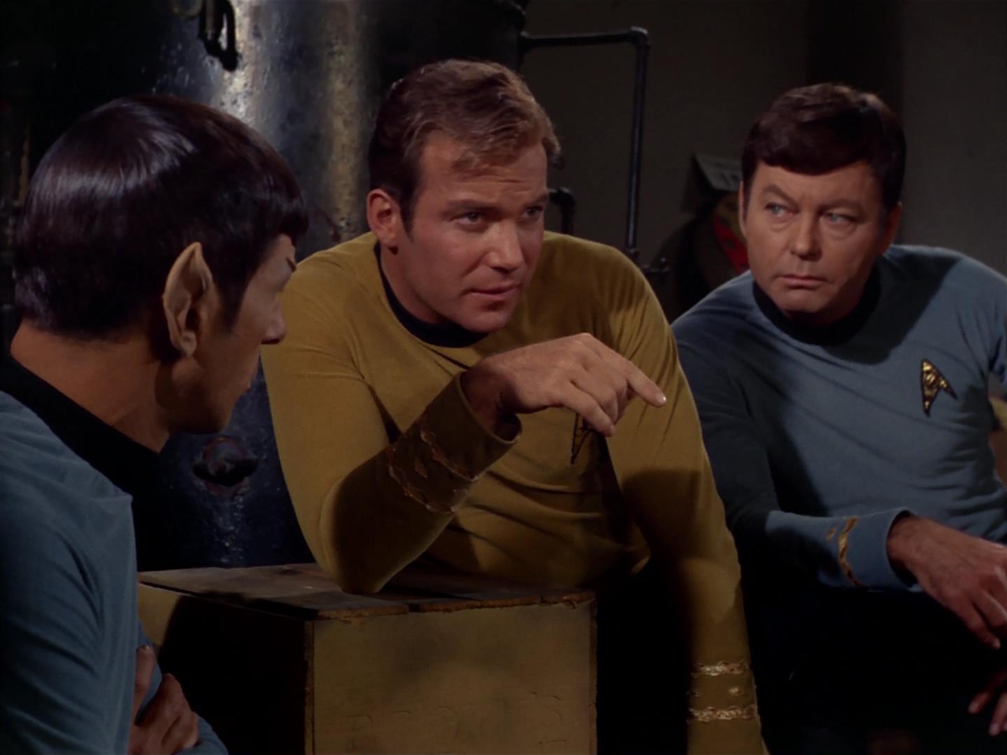 ariane179254_StarTrek_2x17_APieceOfTheAction_0923.jpg