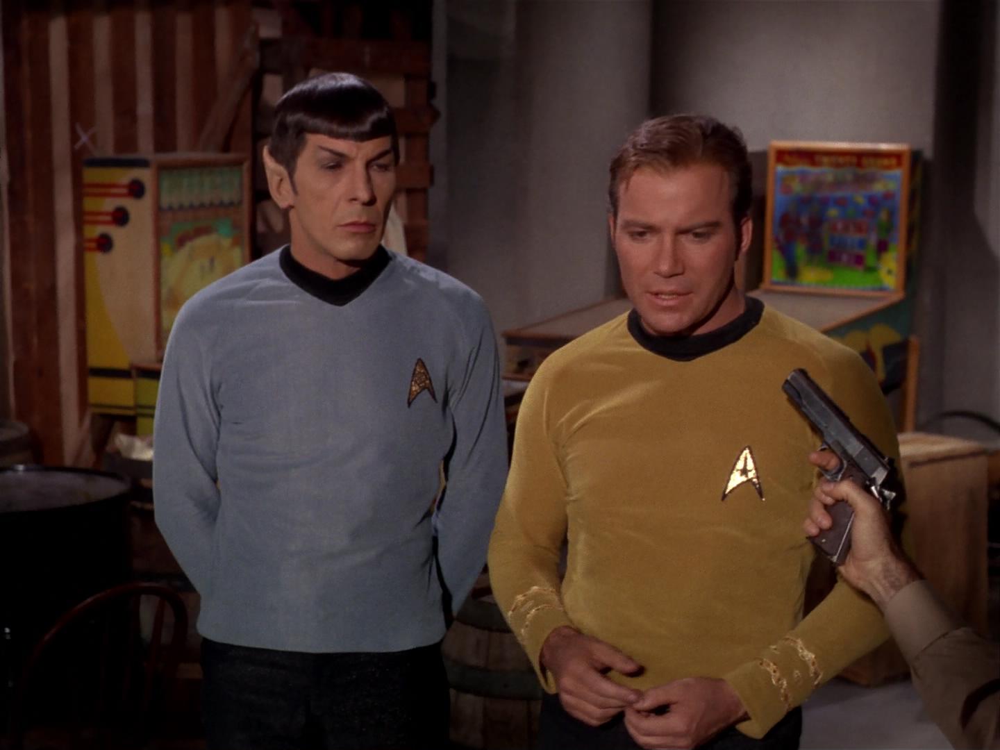 ariane179254_StarTrek_2x17_APieceOfTheAction_0955.jpg