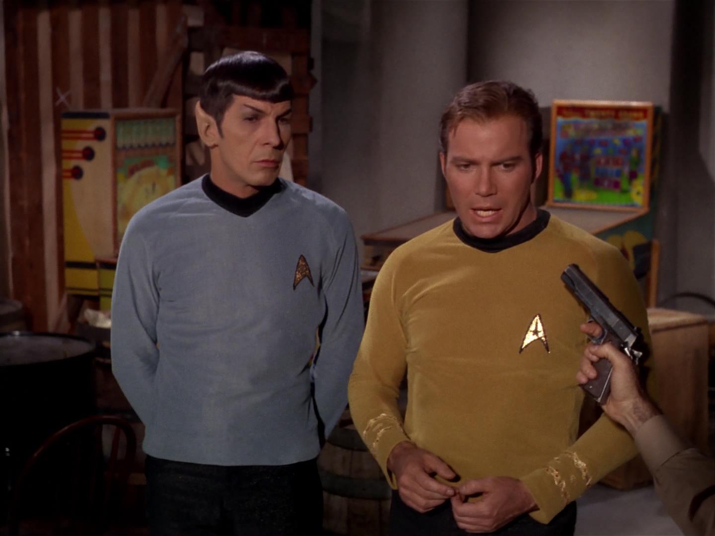 ariane179254_StarTrek_2x17_APieceOfTheAction_0957.jpg