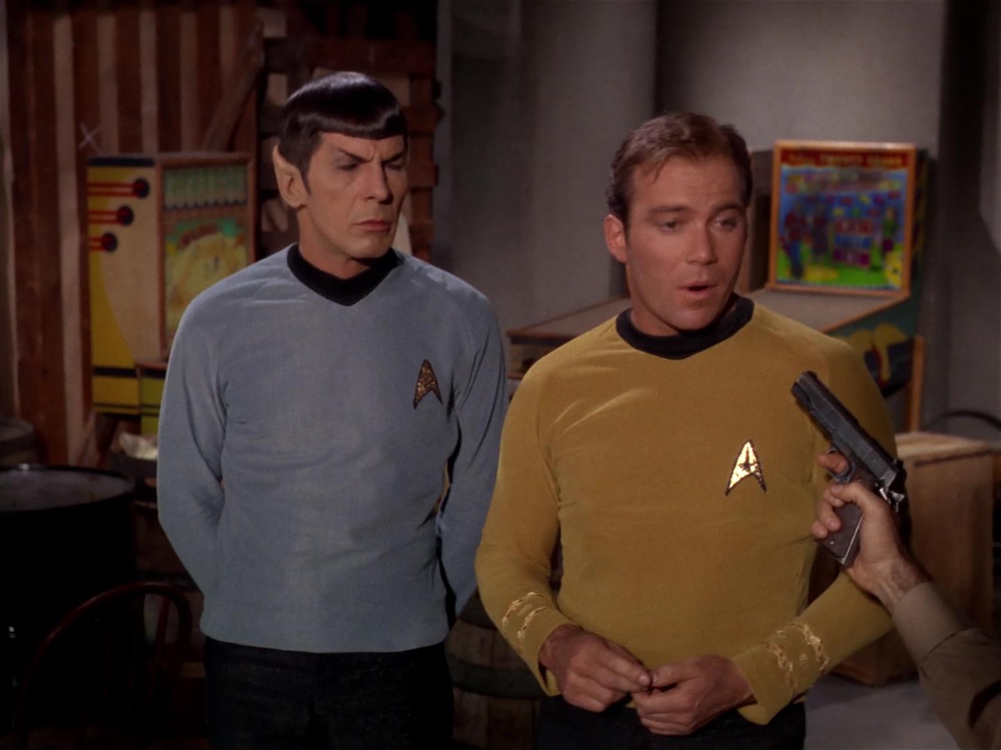 ariane179254_StarTrek_2x17_APieceOfTheAction_0964.jpg