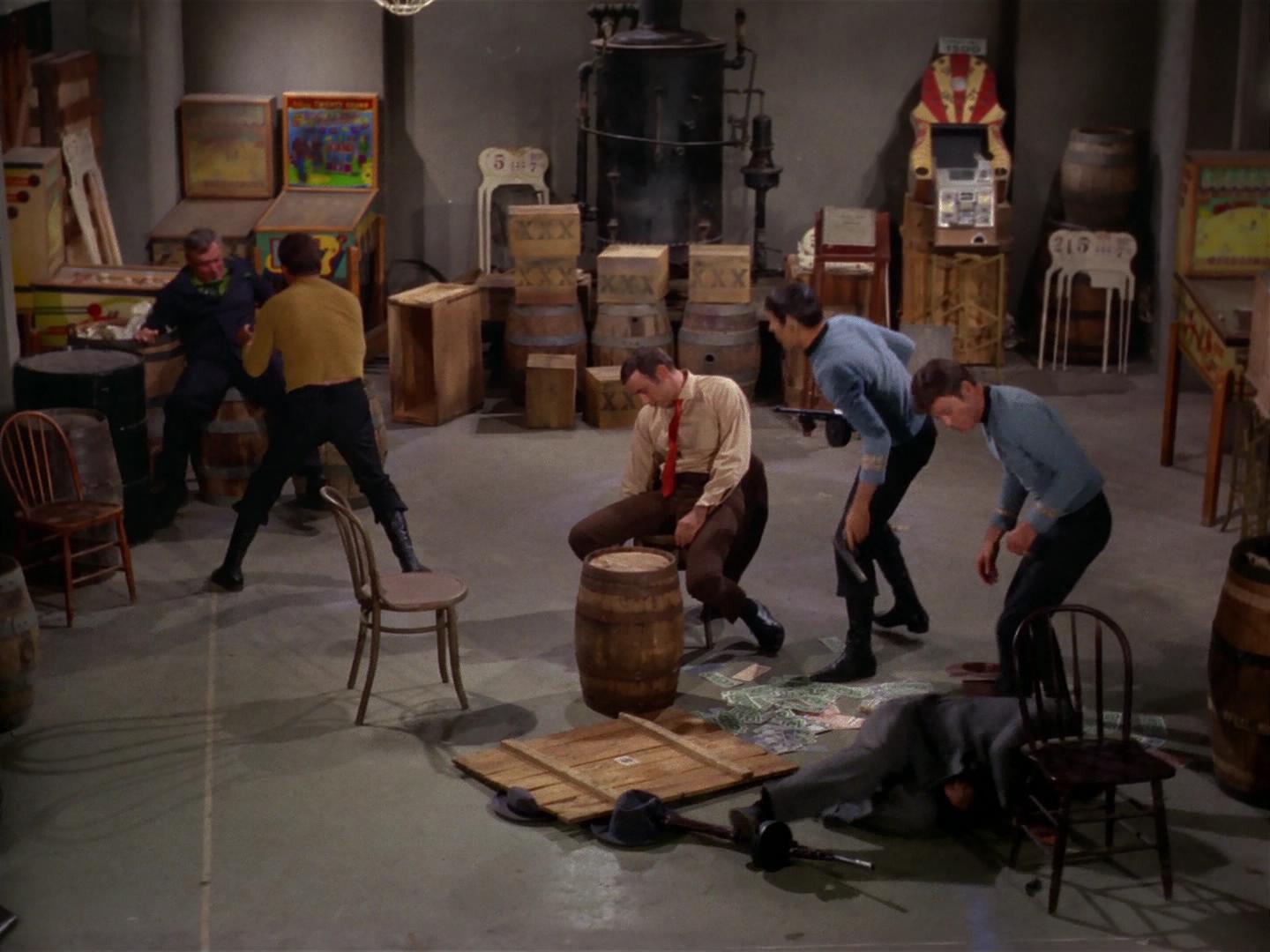 ariane179254_StarTrek_2x17_APieceOfTheAction_1091.jpg