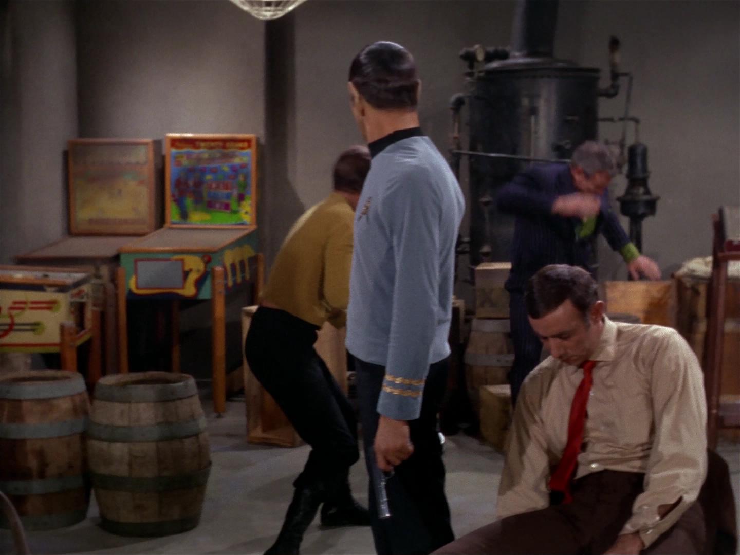 ariane179254_StarTrek_2x17_APieceOfTheAction_1096.jpg