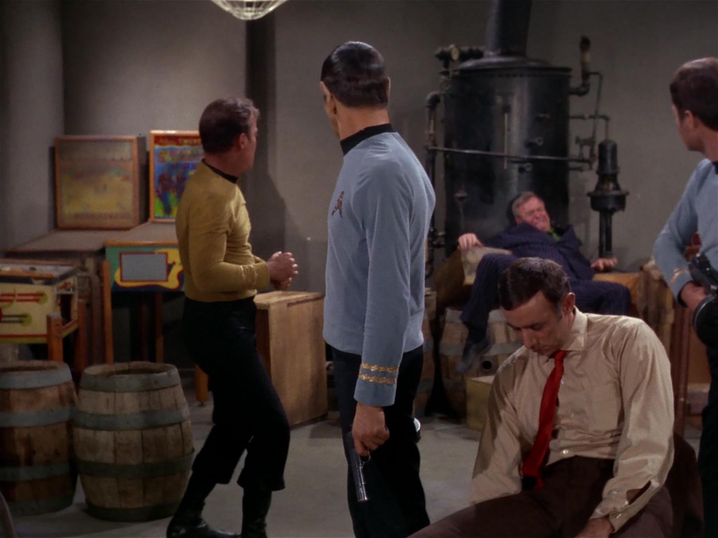 ariane179254_StarTrek_2x17_APieceOfTheAction_1097.jpg