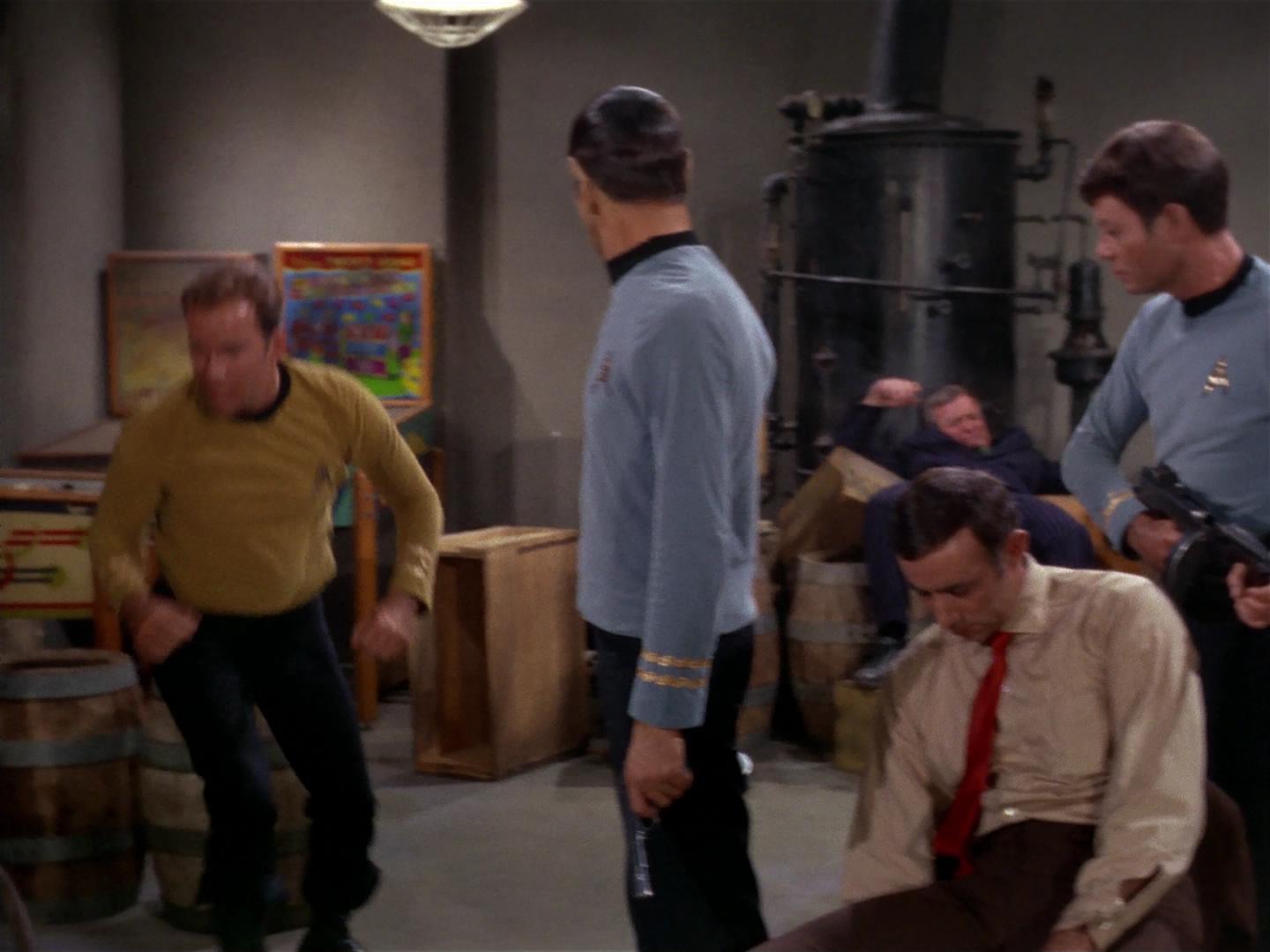ariane179254_StarTrek_2x17_APieceOfTheAction_1098.jpg