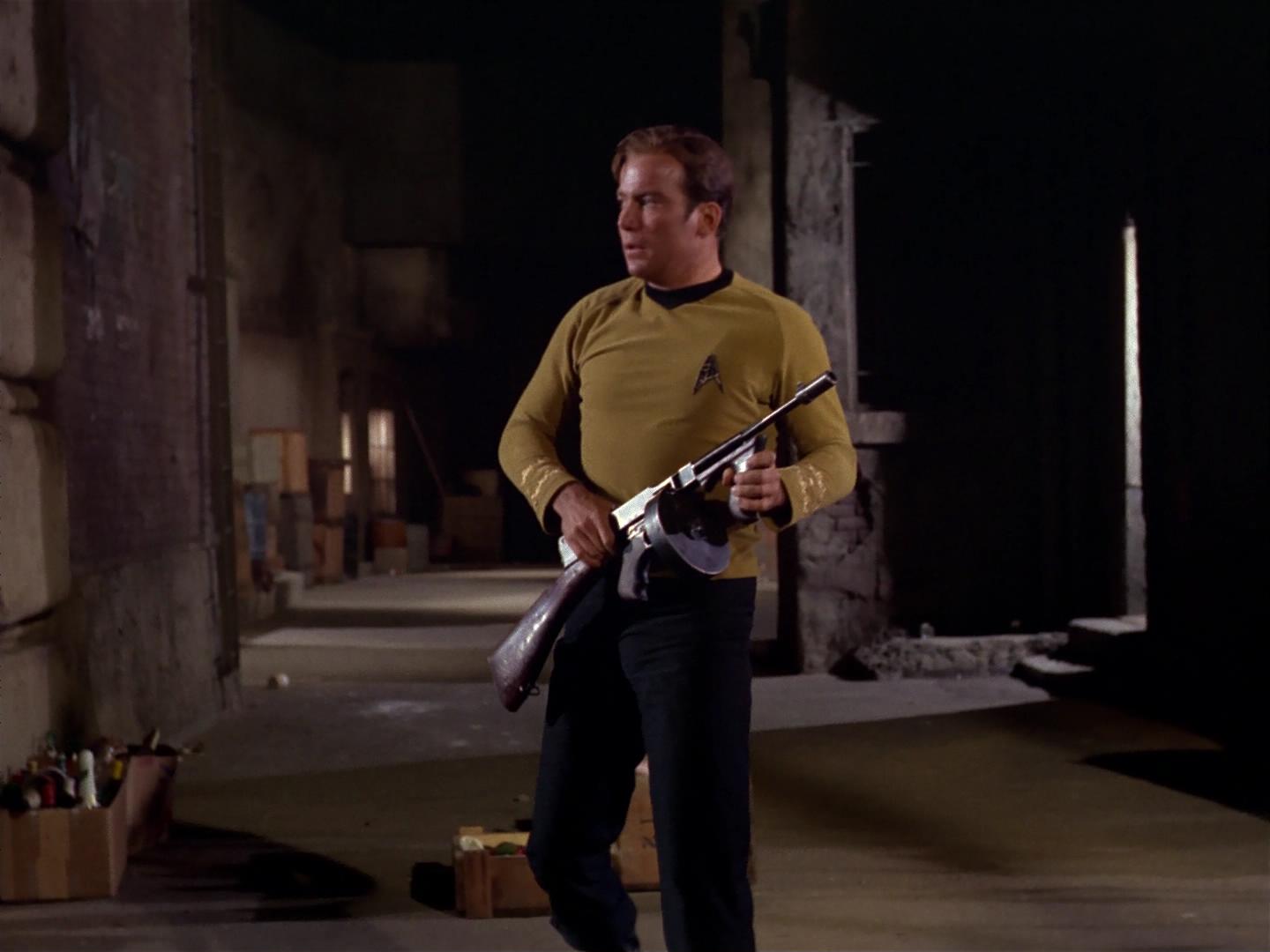 ariane179254_StarTrek_2x17_APieceOfTheAction_1123.jpg