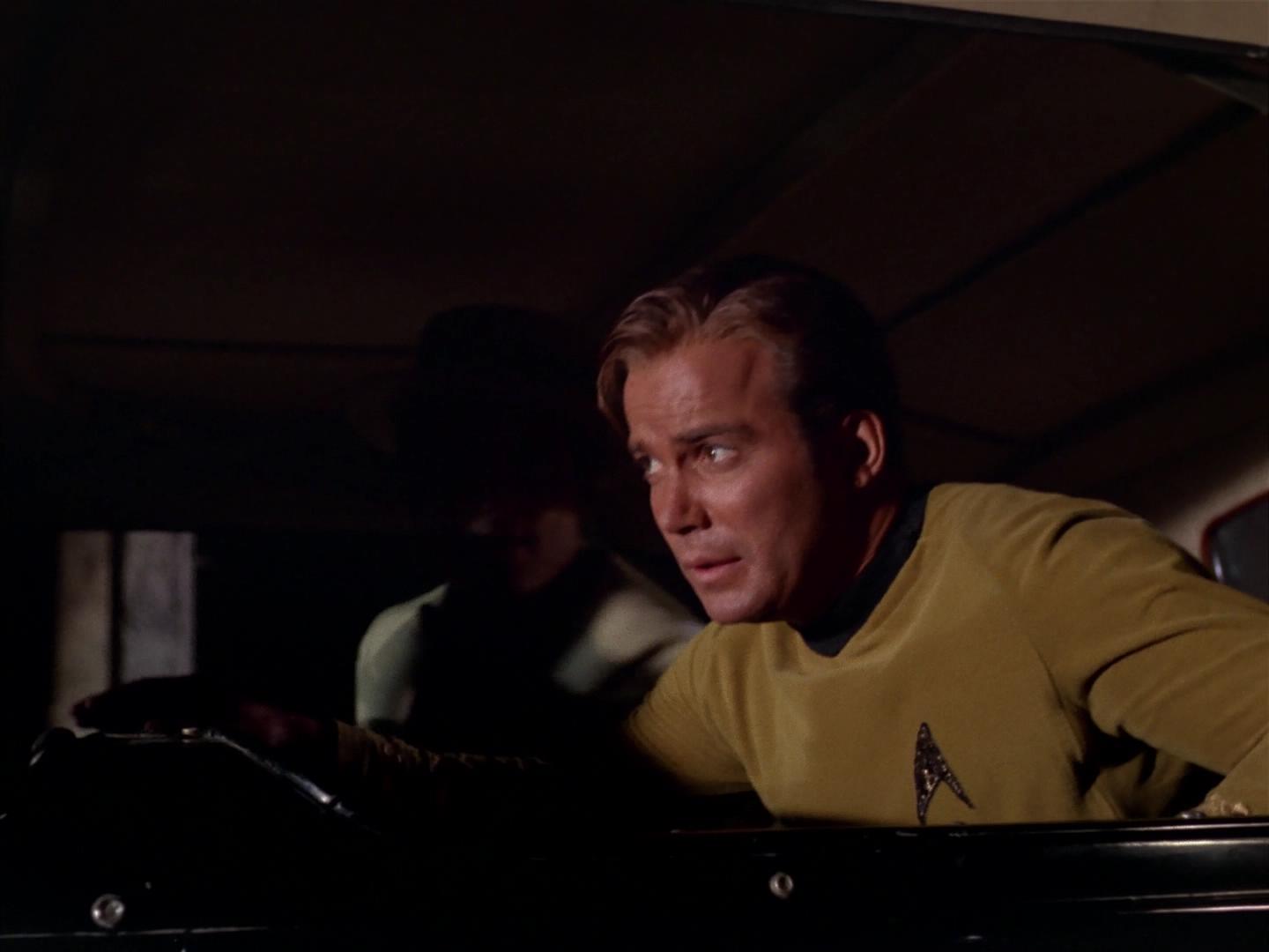 ariane179254_StarTrek_2x17_APieceOfTheAction_1149.jpg