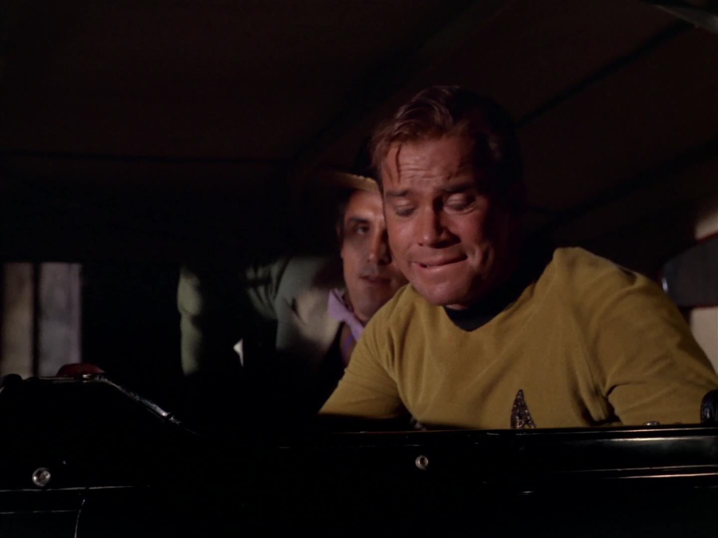 ariane179254_StarTrek_2x17_APieceOfTheAction_1150.jpg