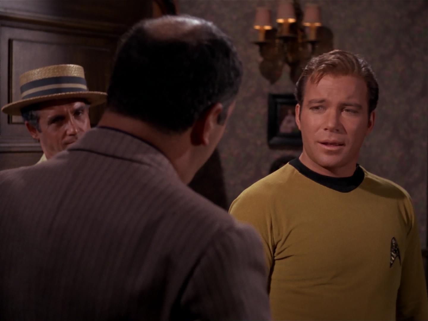 ariane179254_StarTrek_2x17_APieceOfTheAction_1271.jpg