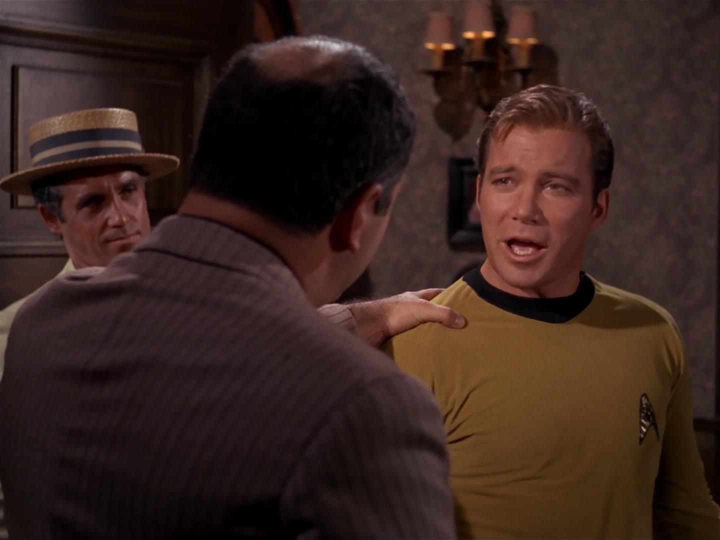 ariane179254_StarTrek_2x17_APieceOfTheAction_1274.jpg