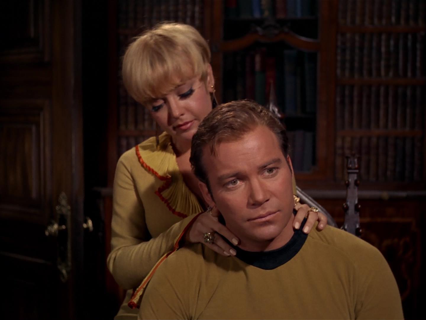 ariane179254_StarTrek_2x17_APieceOfTheAction_1341.jpg