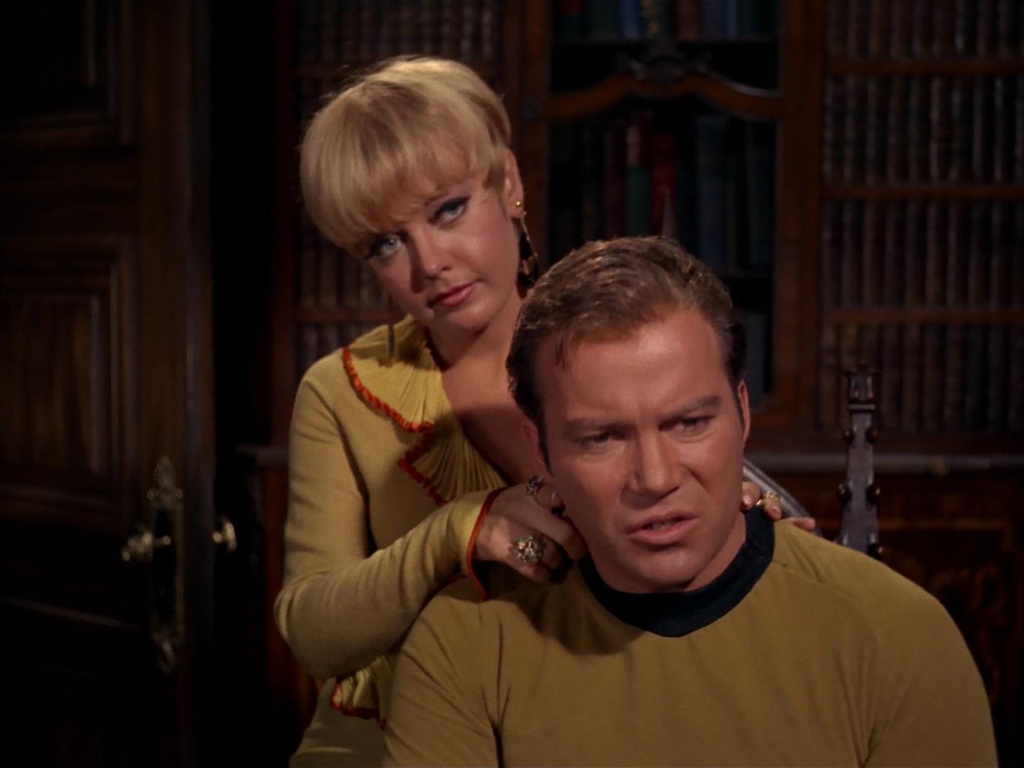 ariane179254_StarTrek_2x17_APieceOfTheAction_1362.jpg