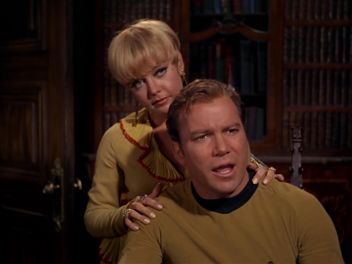 ariane179254_StarTrek_2x17_APieceOfTheAction_1367.jpg
