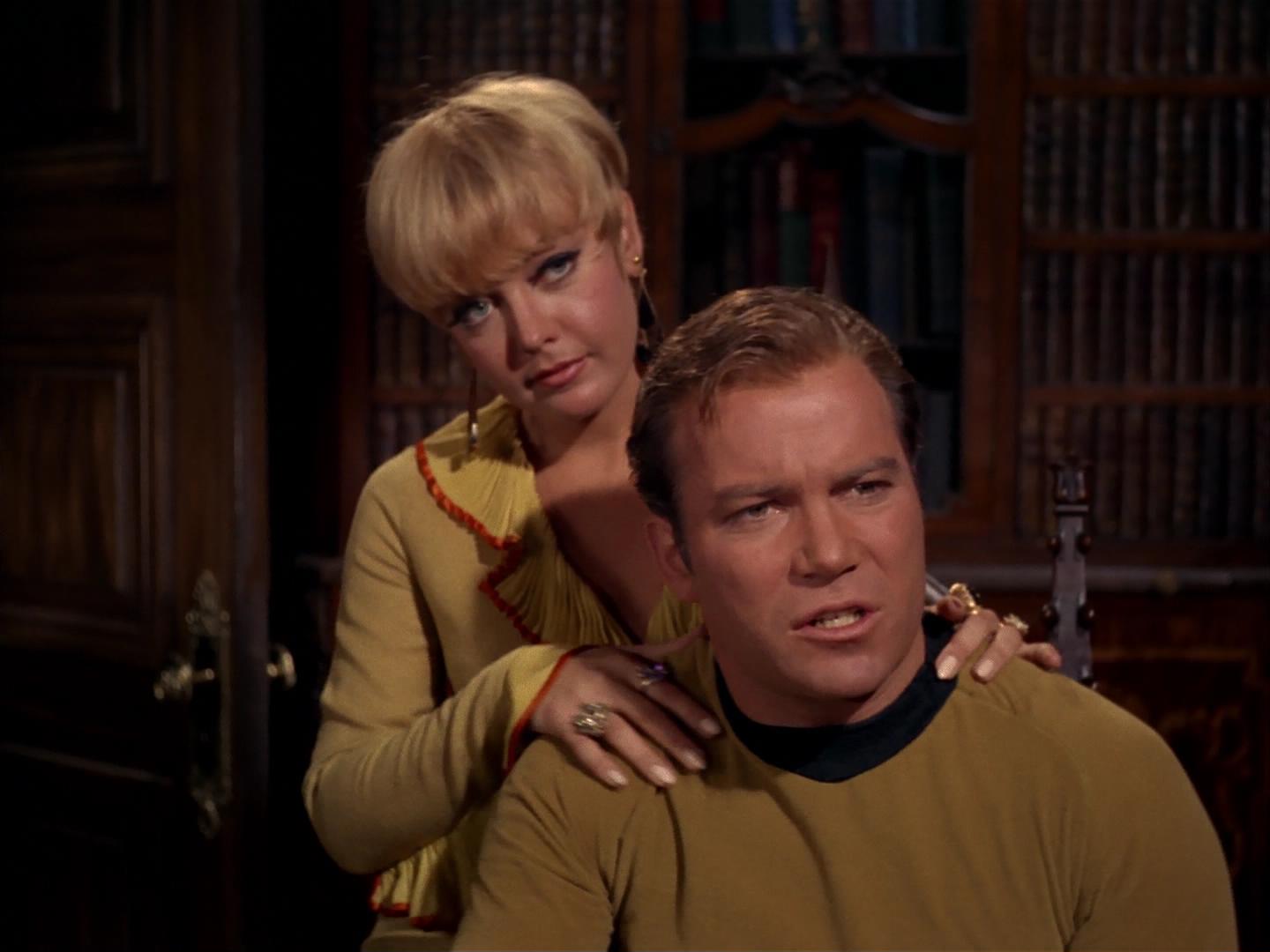 ariane179254_StarTrek_2x17_APieceOfTheAction_1368.jpg