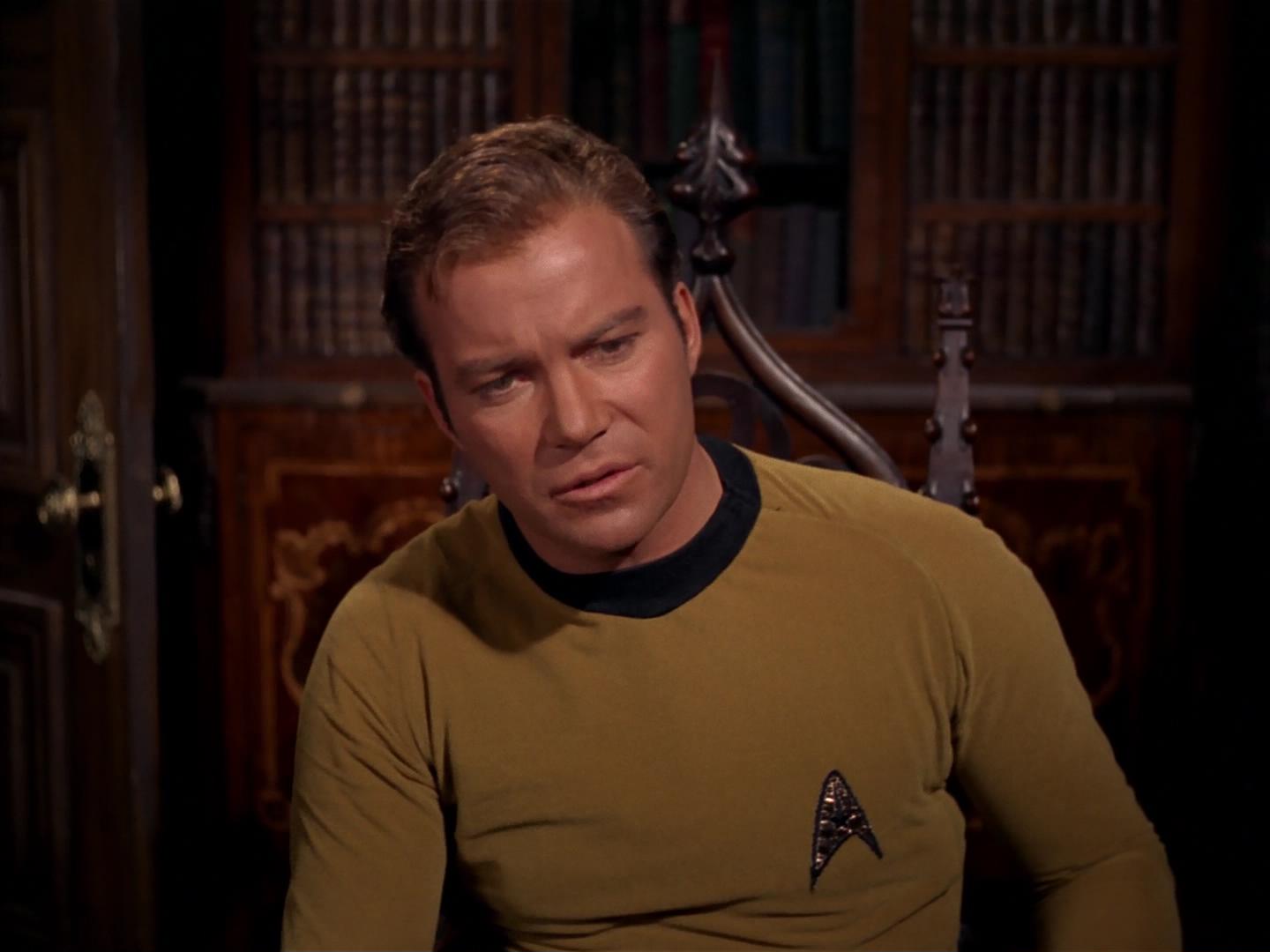 ariane179254_StarTrek_2x17_APieceOfTheAction_1387.jpg