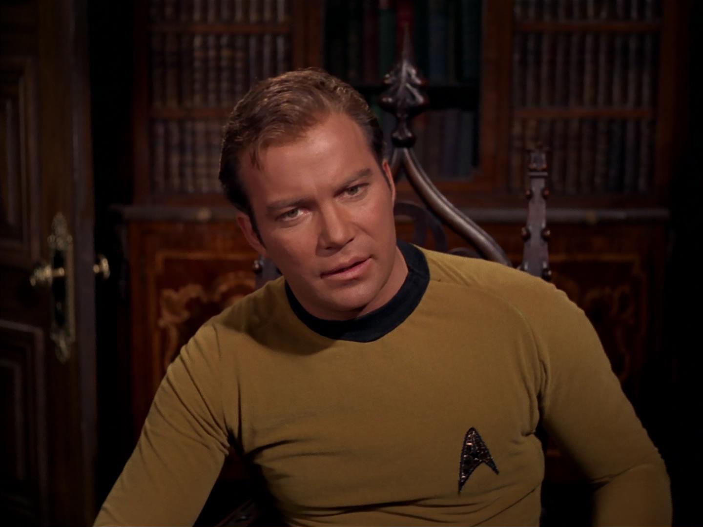 ariane179254_StarTrek_2x17_APieceOfTheAction_1392.jpg