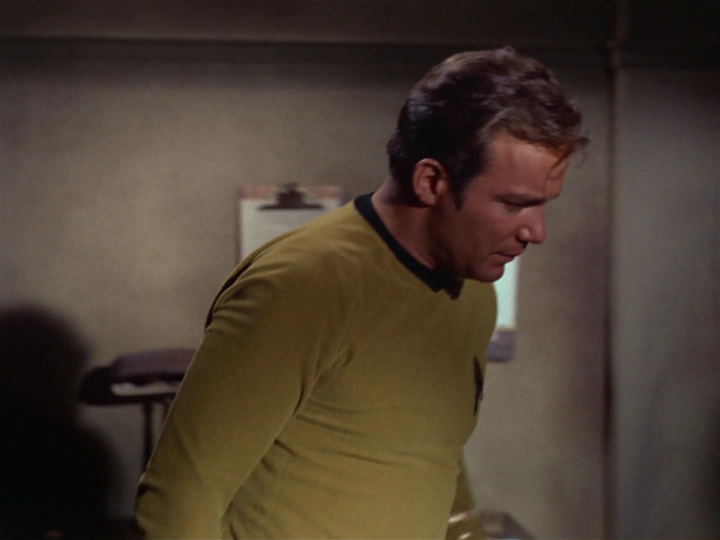 ariane179254_StarTrek_2x17_APieceOfTheAction_1453.jpg