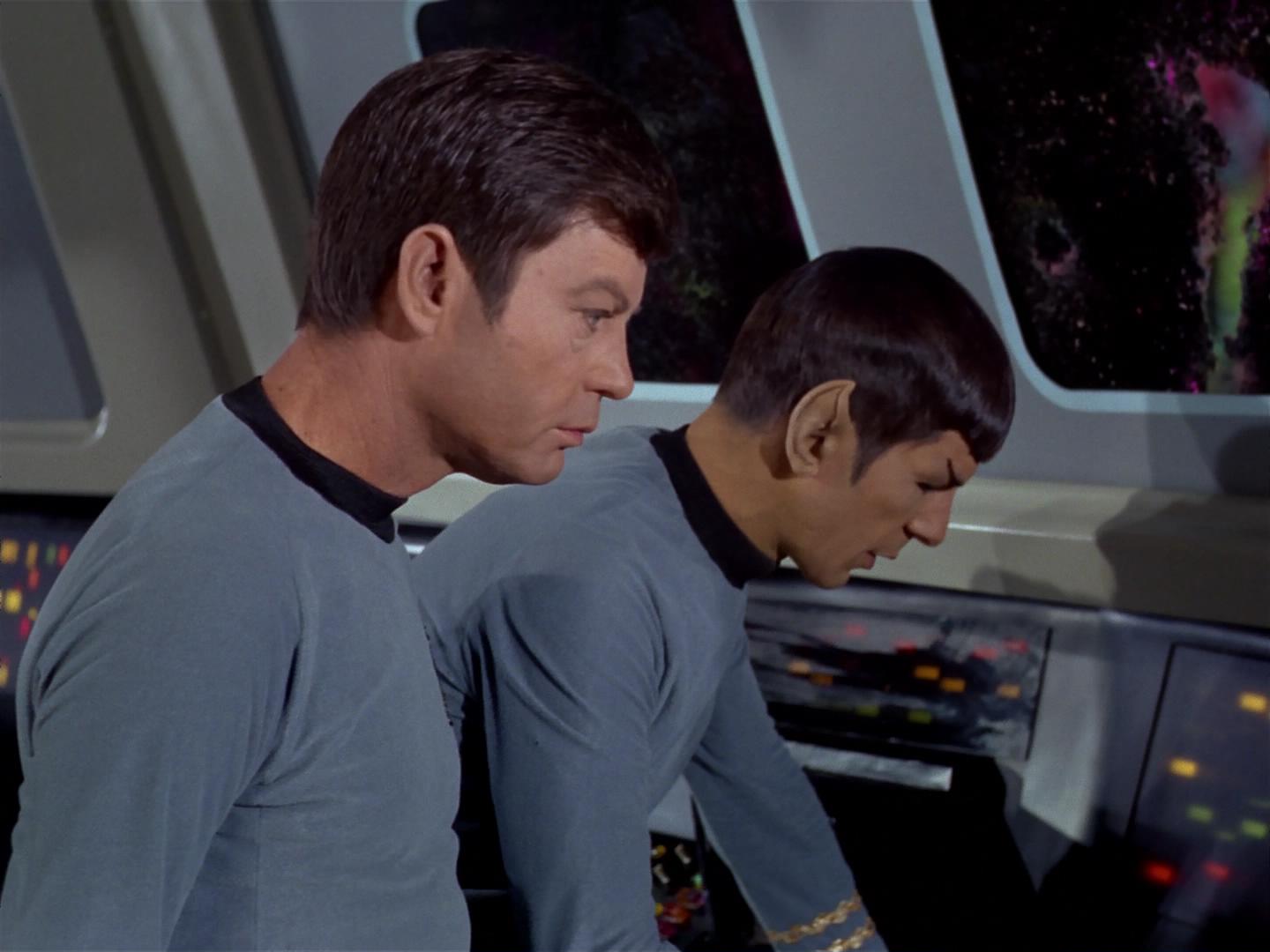 ariane179254_StarTrek_2x17_APieceOfTheAction_1497.jpg