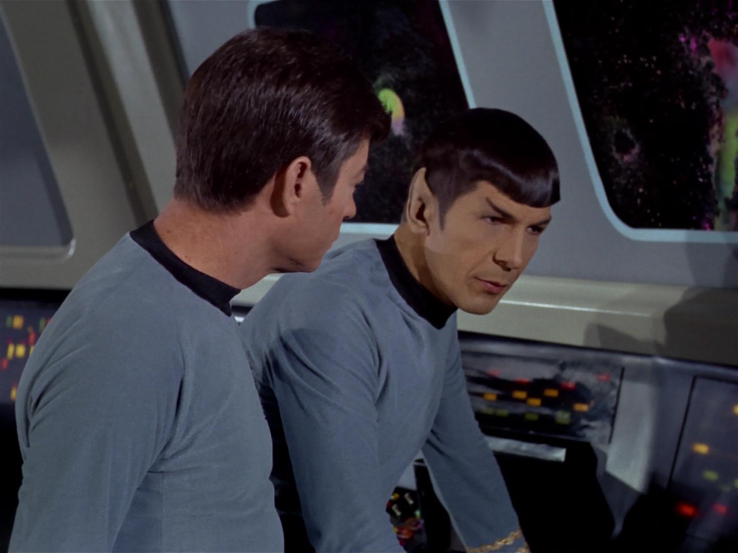 ariane179254_StarTrek_2x17_APieceOfTheAction_1501.jpg