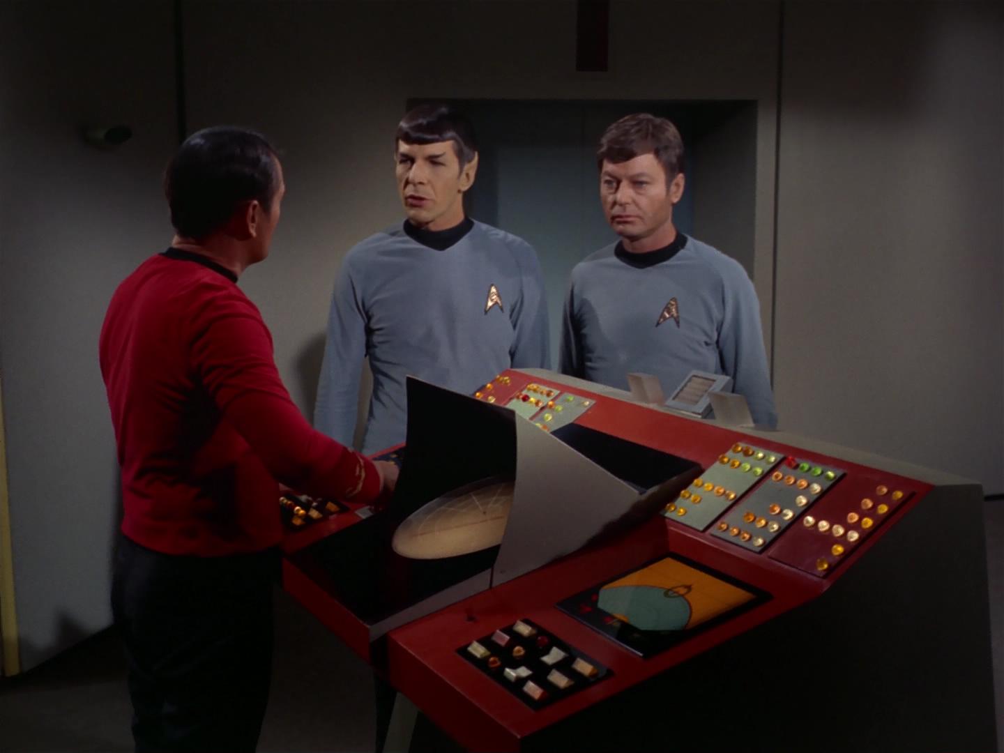 ariane179254_StarTrek_2x17_APieceOfTheAction_1664.jpg