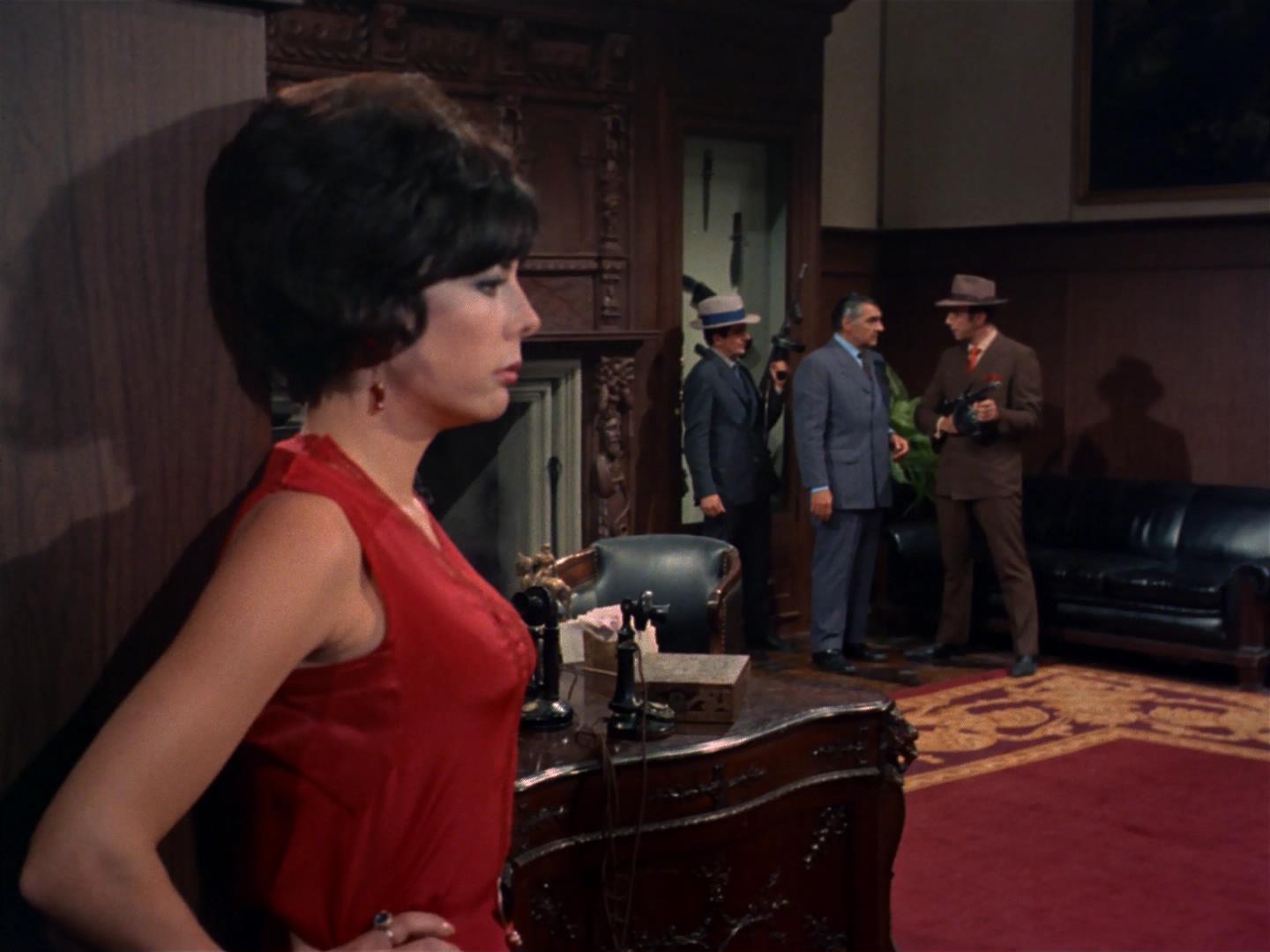 ariane179254_StarTrek_2x17_APieceOfTheAction_1682.jpg