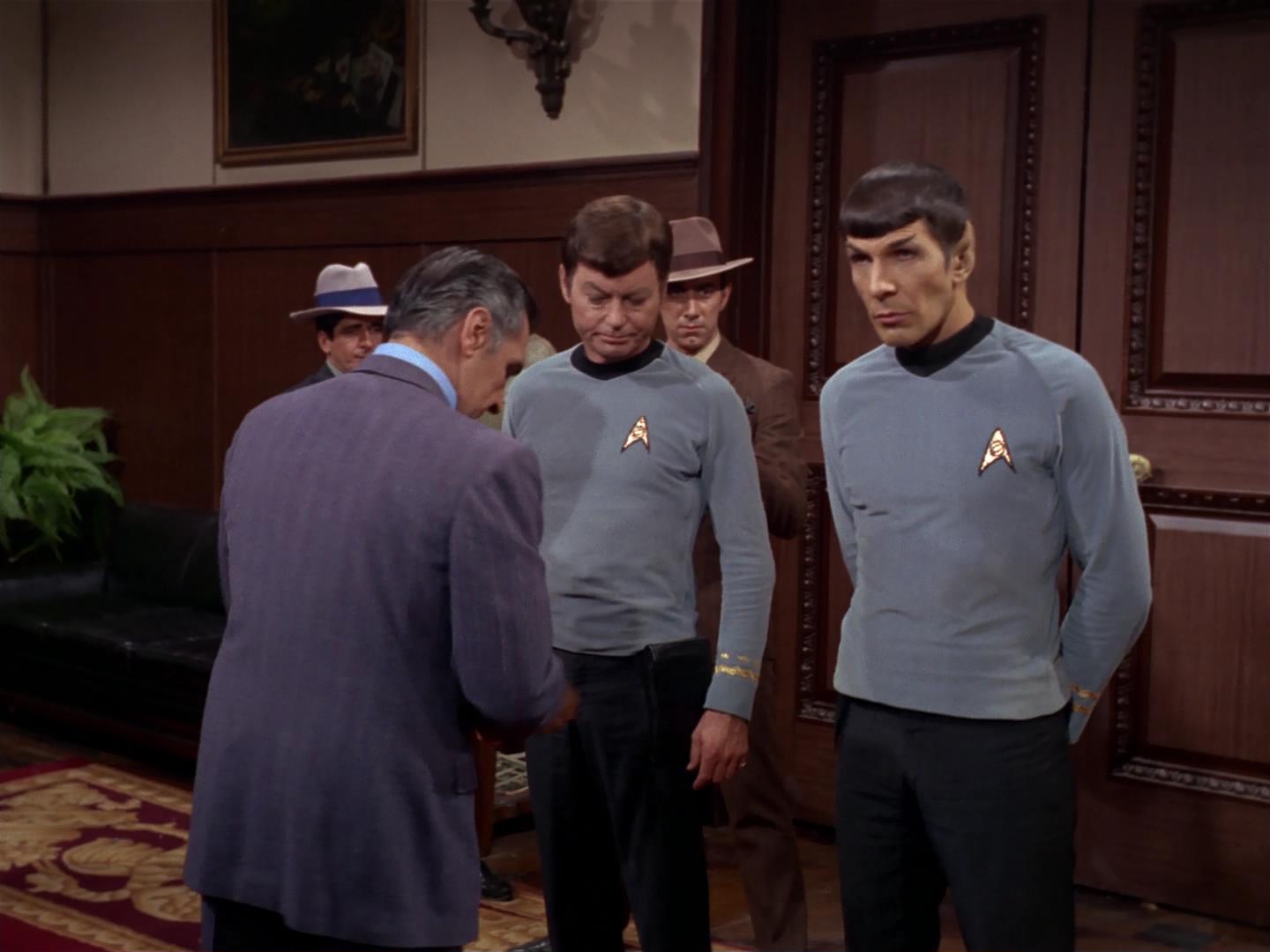 ariane179254_StarTrek_2x17_APieceOfTheAction_1723.jpg