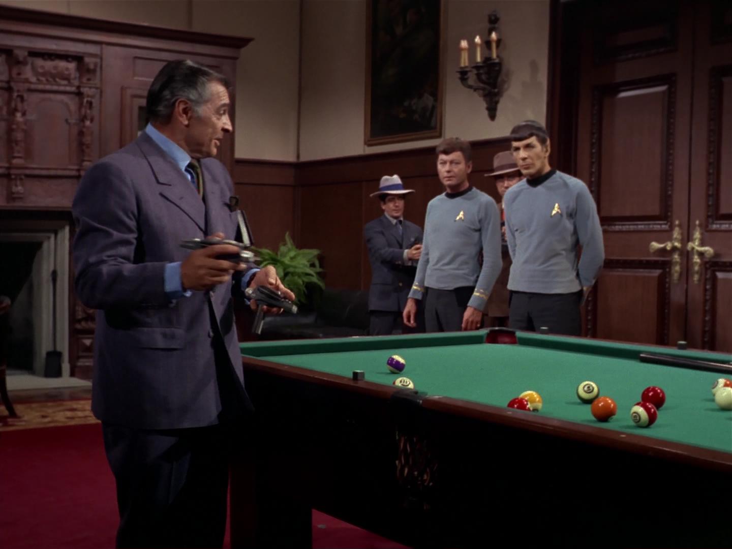 ariane179254_StarTrek_2x17_APieceOfTheAction_1735.jpg