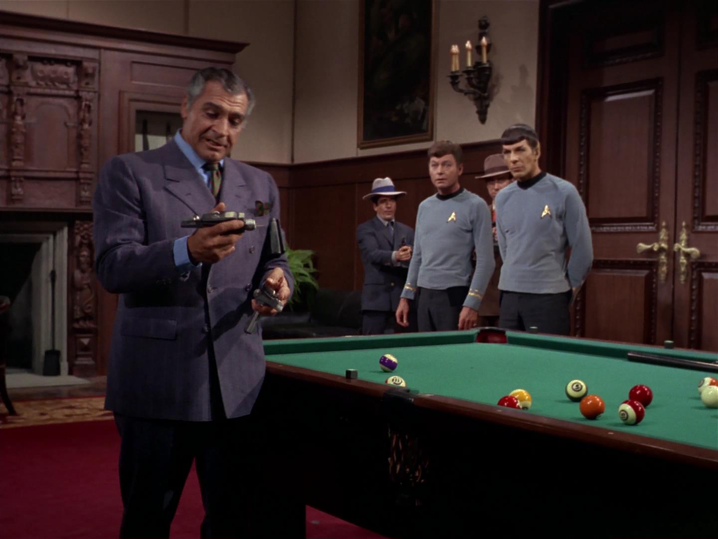 ariane179254_StarTrek_2x17_APieceOfTheAction_1736.jpg