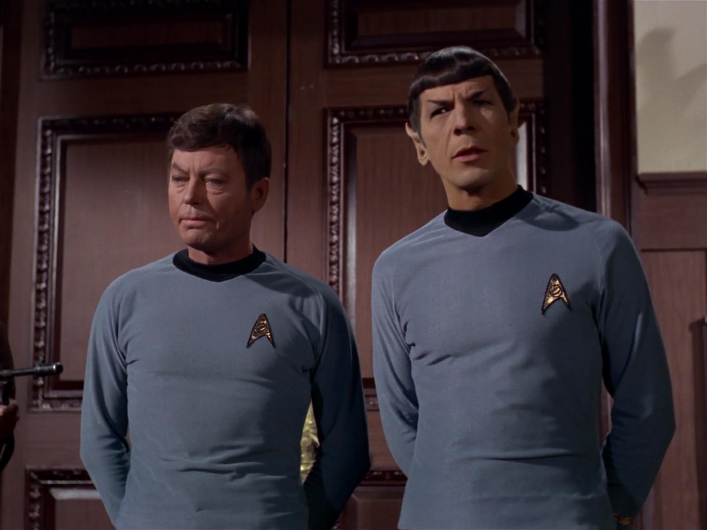 ariane179254_StarTrek_2x17_APieceOfTheAction_1749.jpg