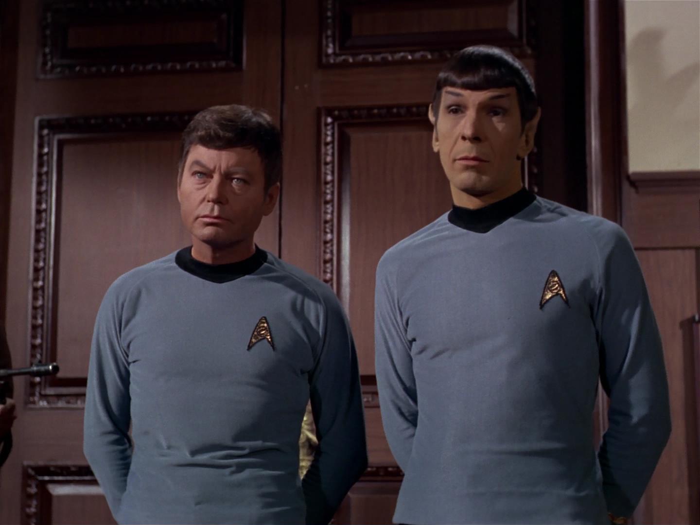 ariane179254_StarTrek_2x17_APieceOfTheAction_1755.jpg