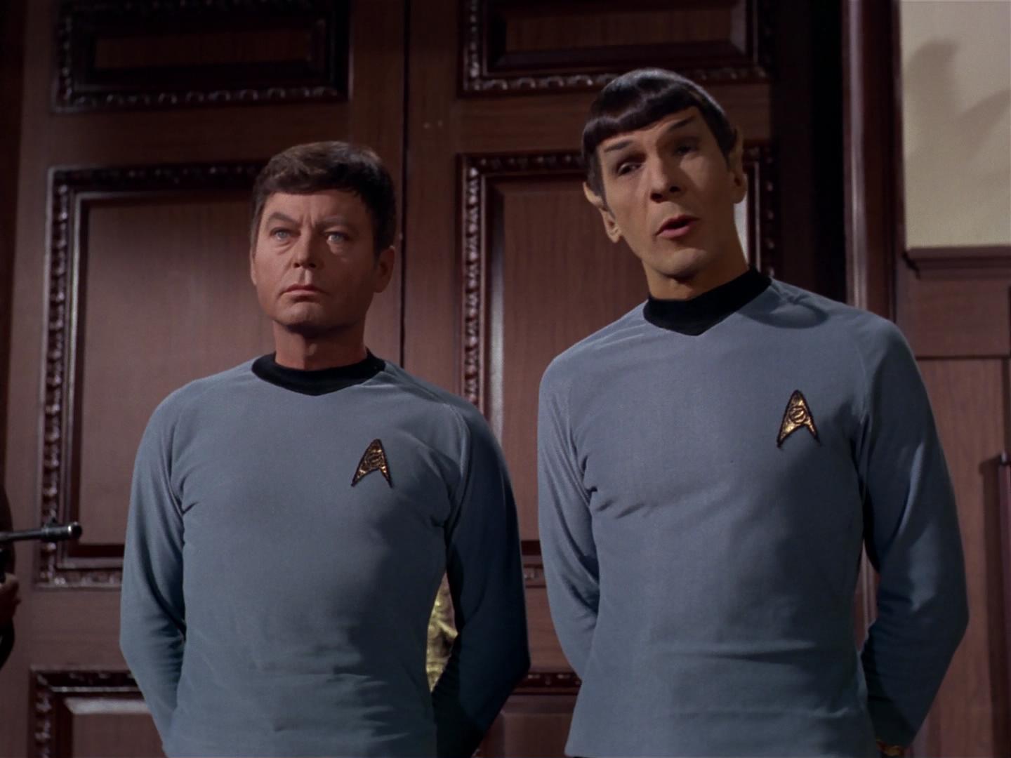 ariane179254_StarTrek_2x17_APieceOfTheAction_1759.jpg