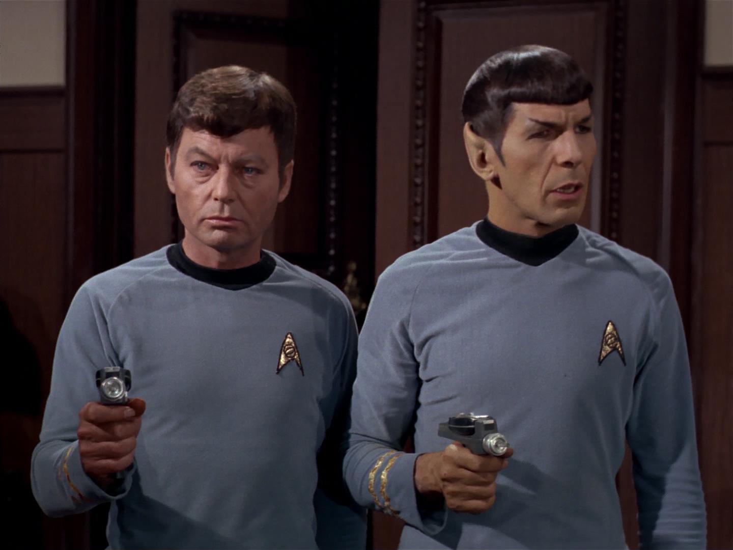 ariane179254_StarTrek_2x17_APieceOfTheAction_1794.jpg