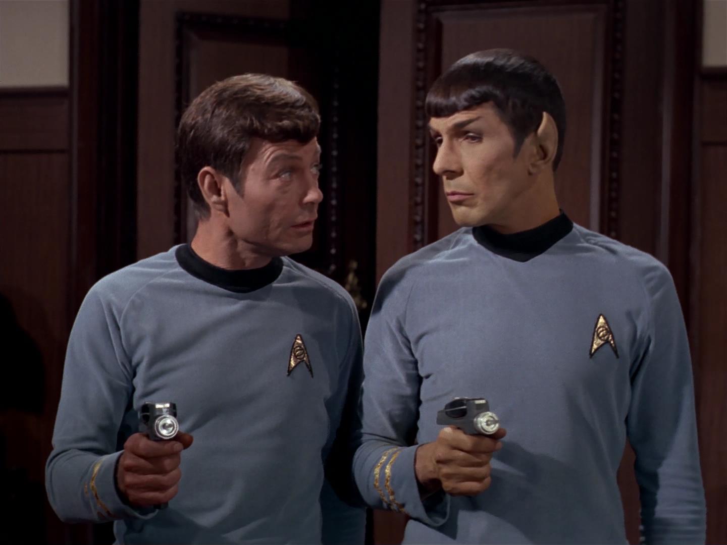 ariane179254_StarTrek_2x17_APieceOfTheAction_1799.jpg