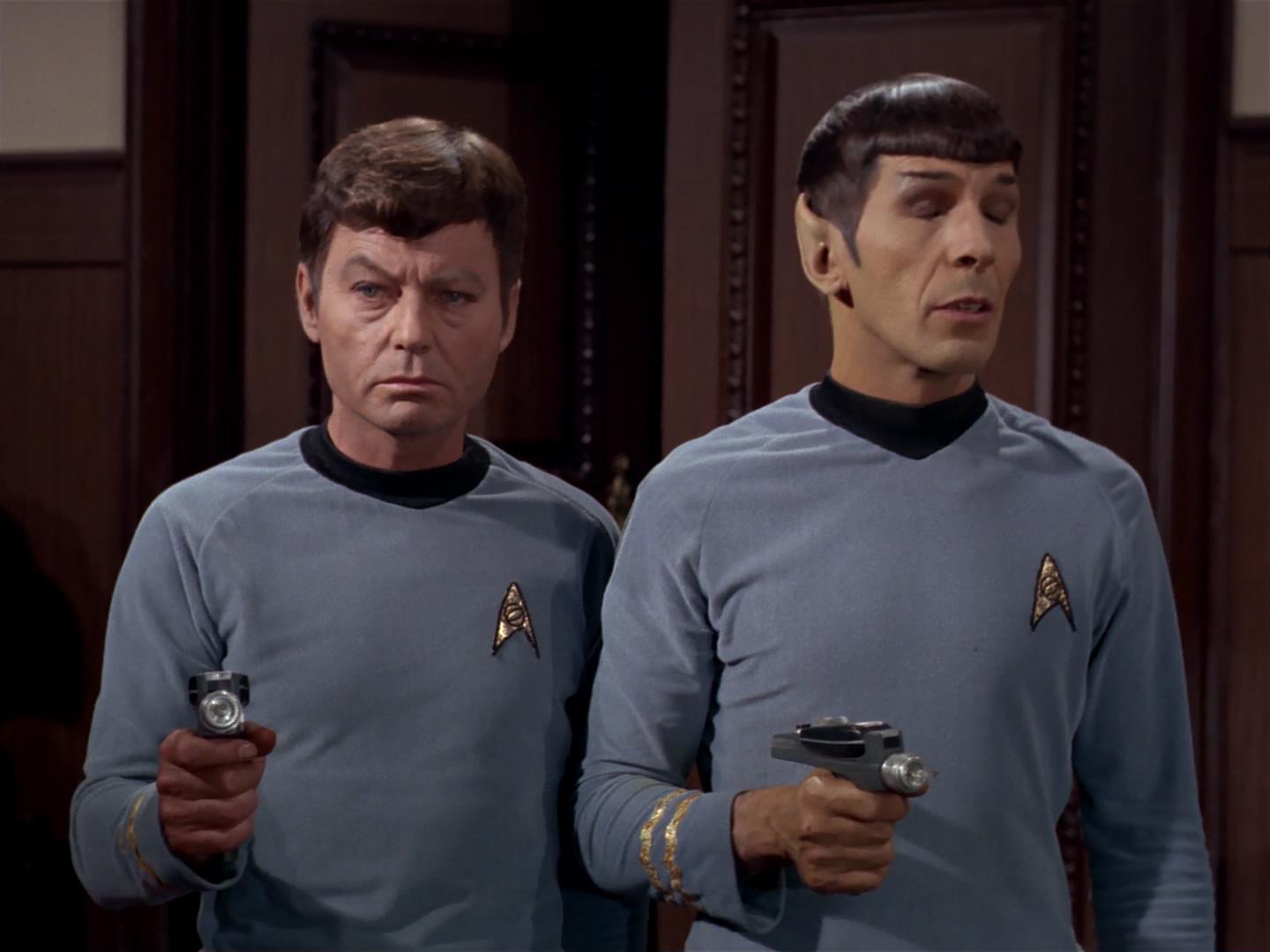 ariane179254_StarTrek_2x17_APieceOfTheAction_1809.jpg