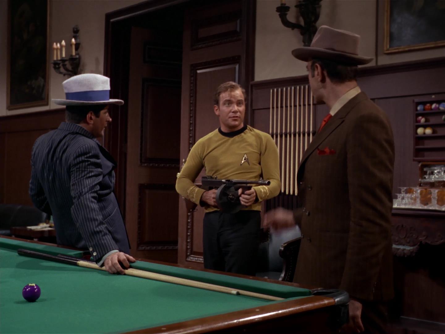 ariane179254_StarTrek_2x17_APieceOfTheAction_1827.jpg