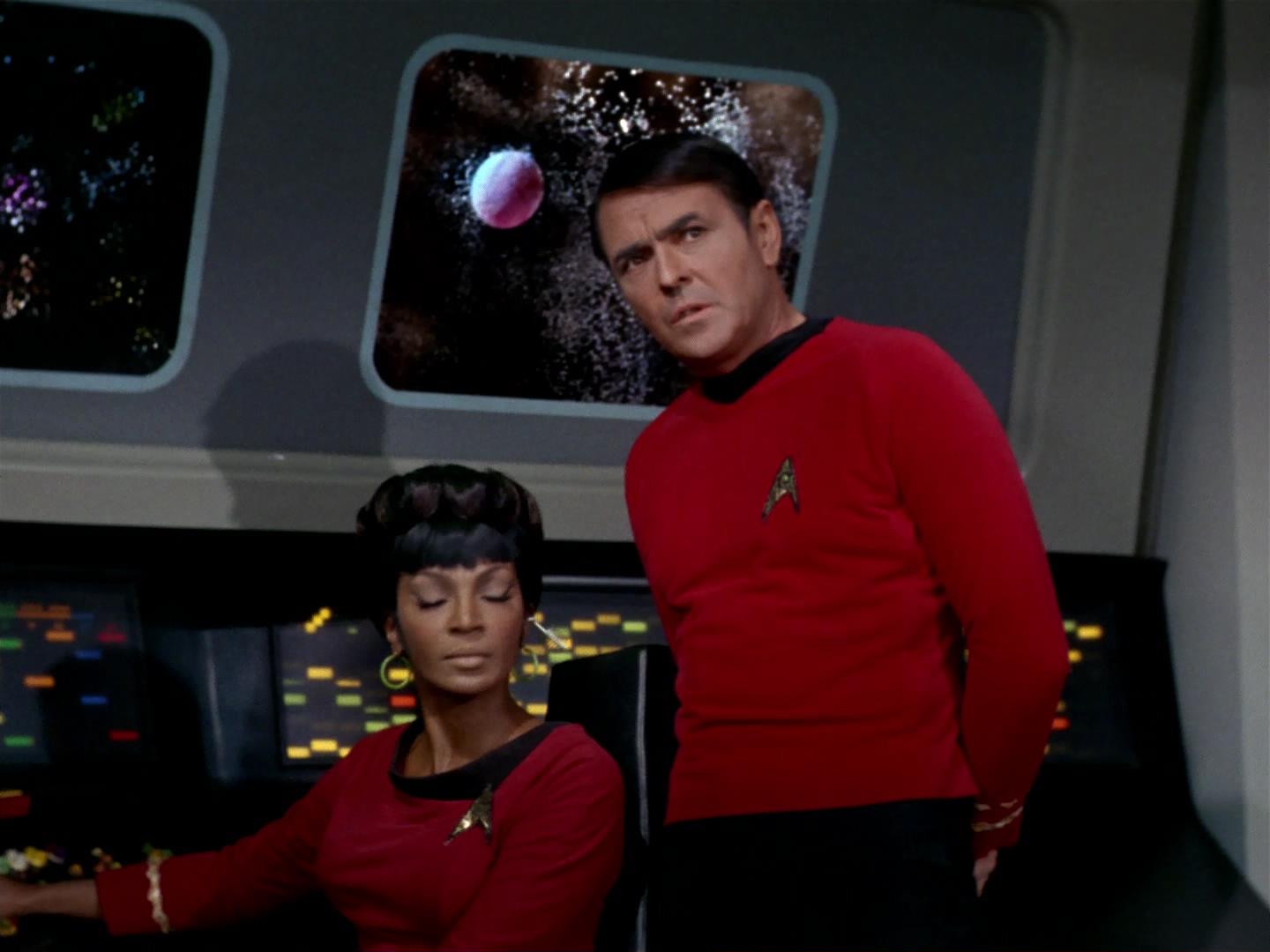 ariane179254_StarTrek_2x17_APieceOfTheAction_2384.jpg
