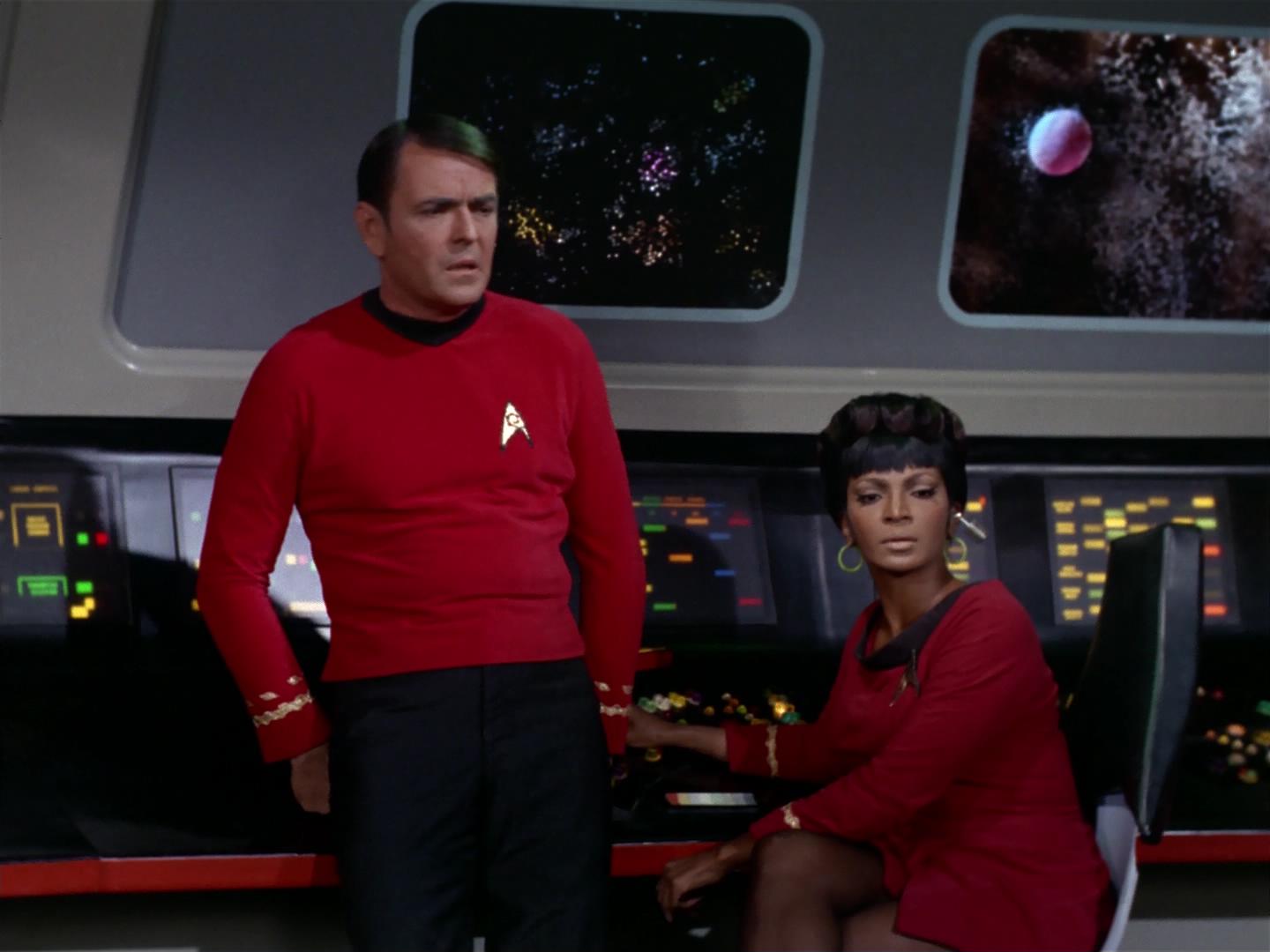 ariane179254_StarTrek_2x17_APieceOfTheAction_2408.jpg
