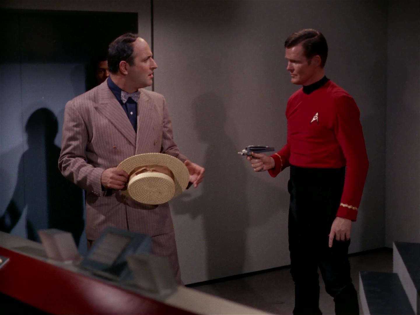 ariane179254_StarTrek_2x17_APieceOfTheAction_2490.jpg