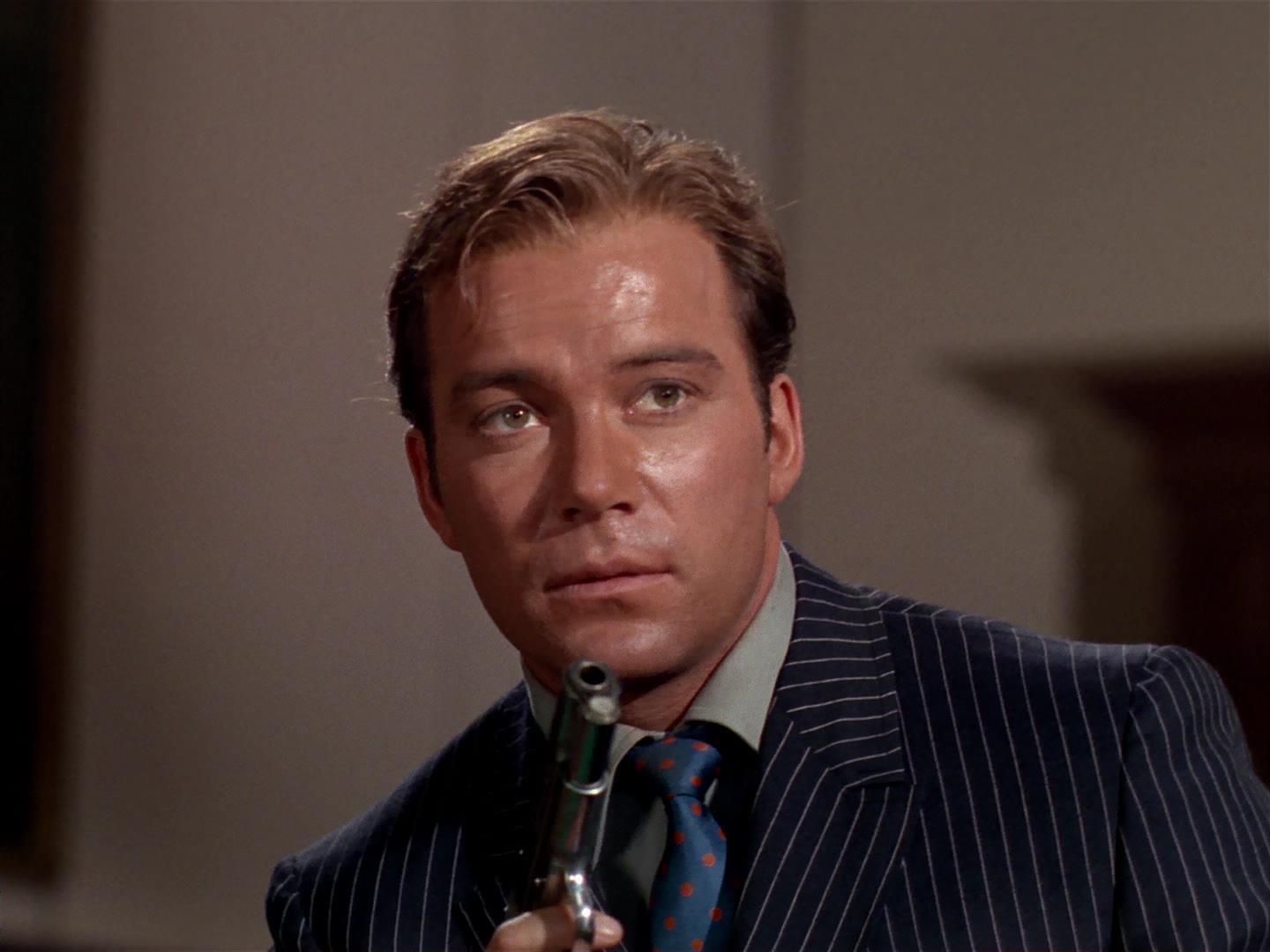 ariane179254_StarTrek_2x17_APieceOfTheAction_2842.jpg