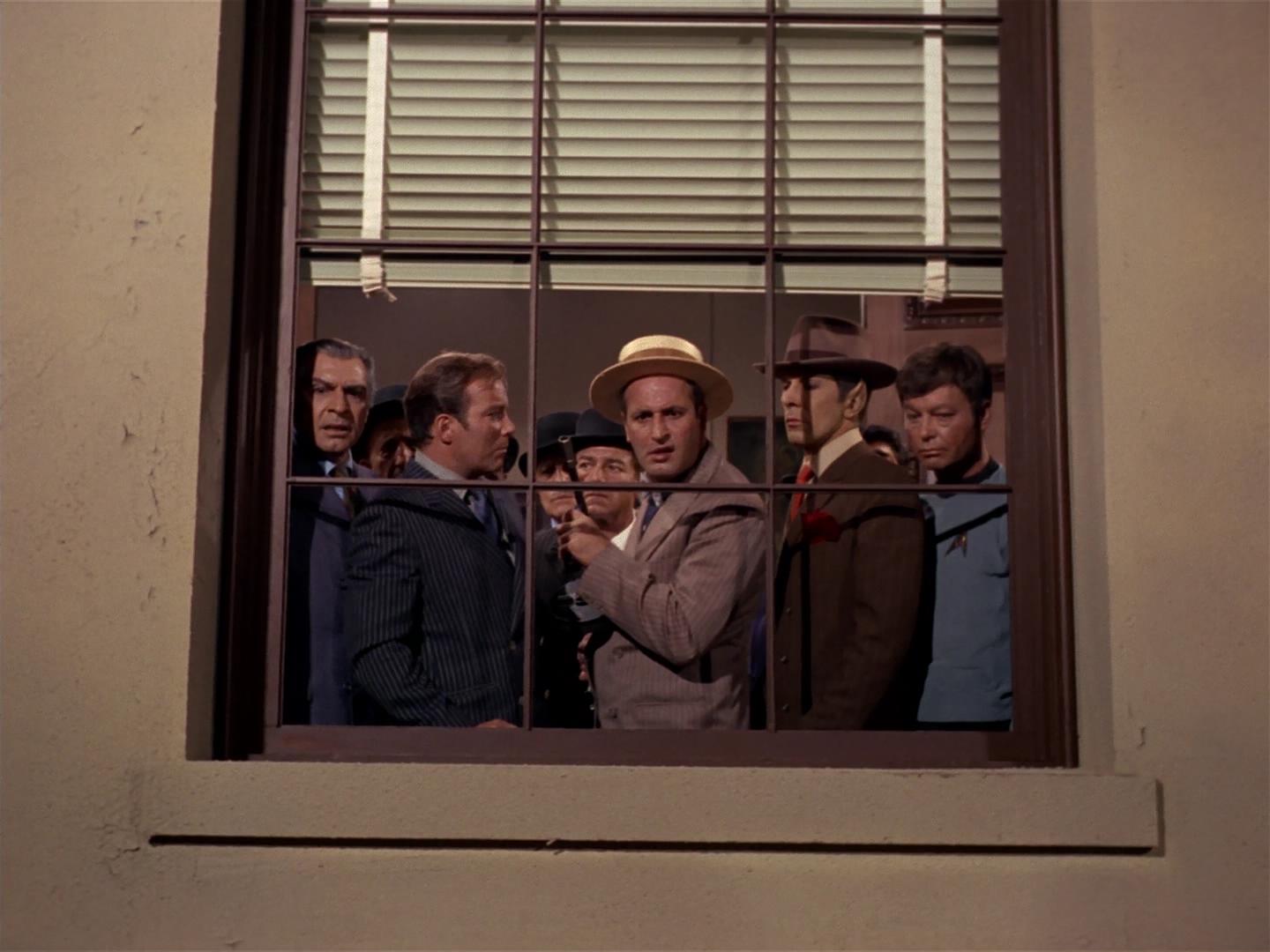 ariane179254_StarTrek_2x17_APieceOfTheAction_3009.jpg