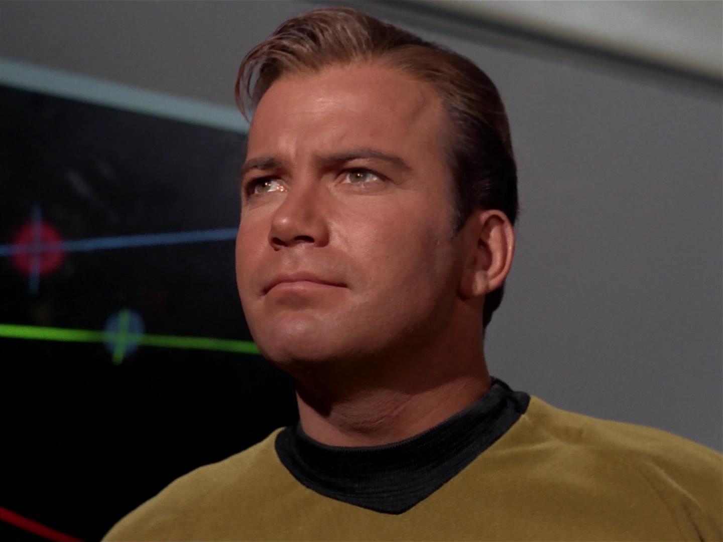 ariane179254_StarTrek_2x17_APieceOfTheAction_3114.jpg