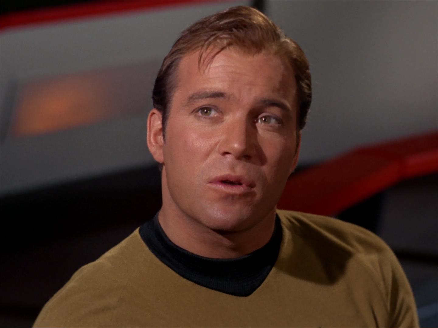 ariane179254_StarTrek_2x17_APieceOfTheAction_3163.jpg