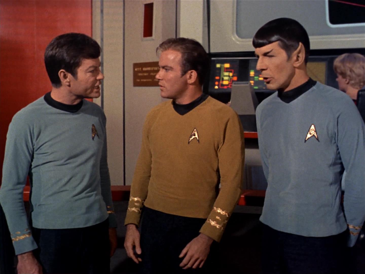 ariane179254_StarTrek_2x17_APieceOfTheAction_3218.jpg