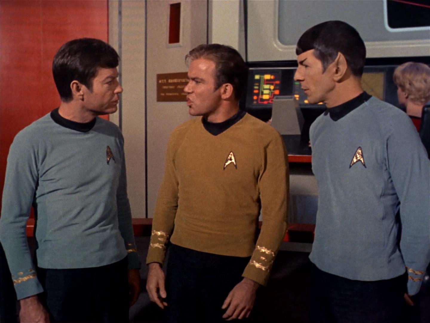 ariane179254_StarTrek_2x17_APieceOfTheAction_3219.jpg
