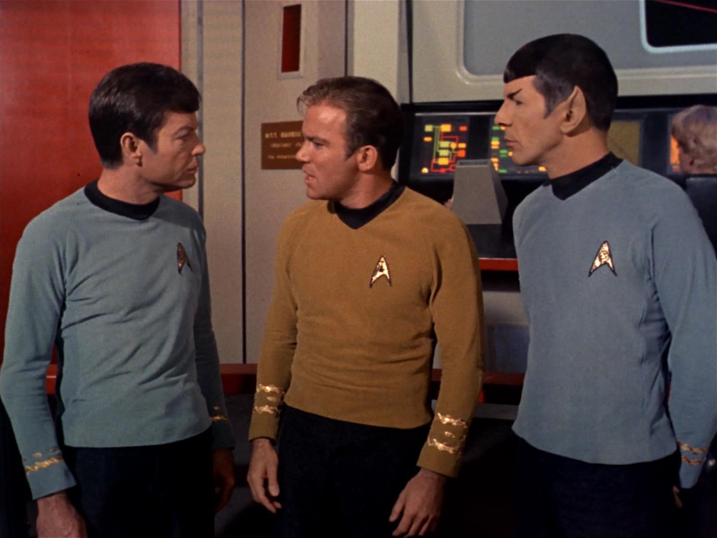 ariane179254_StarTrek_2x17_APieceOfTheAction_3221.jpg