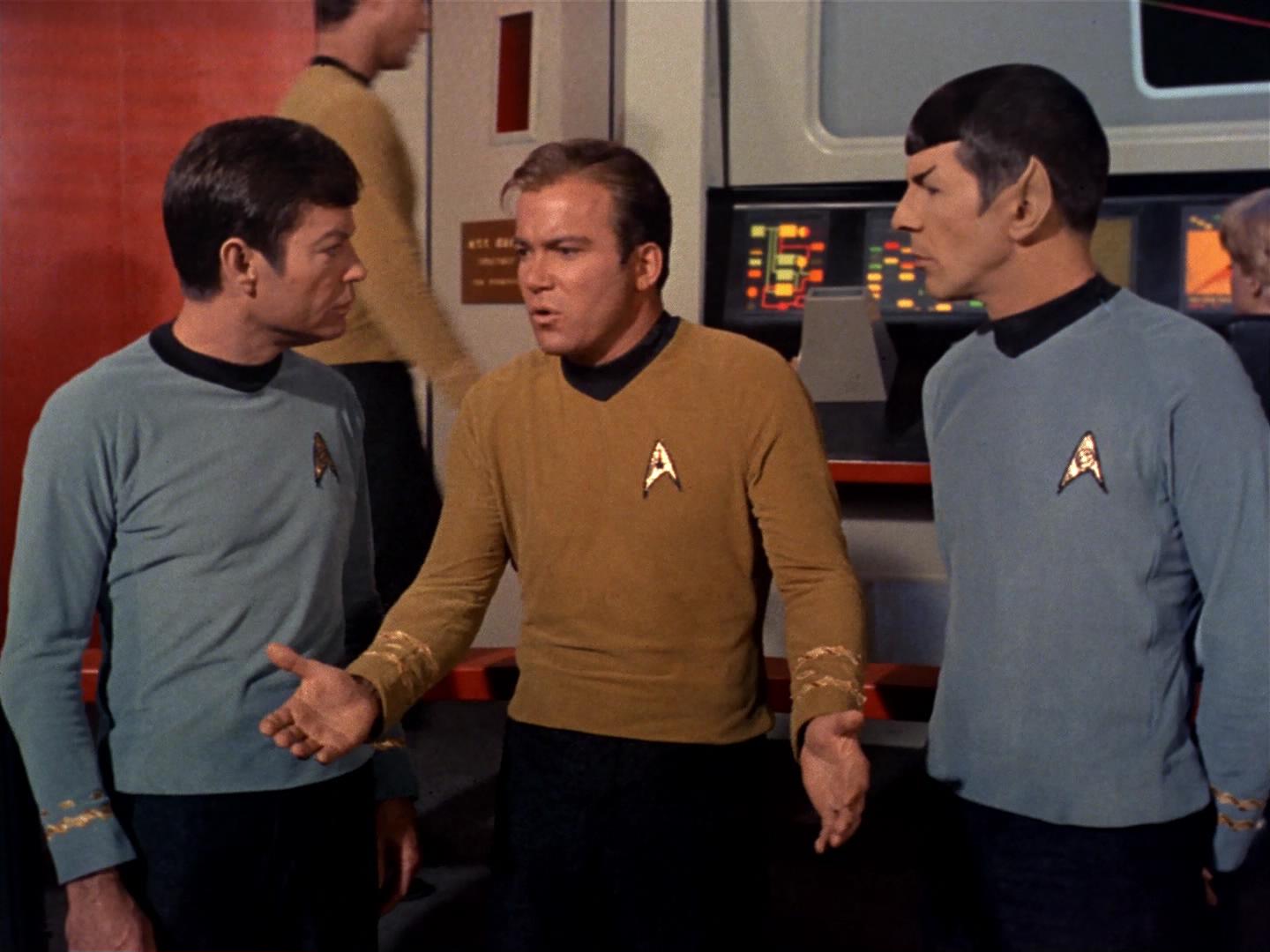 ariane179254_StarTrek_2x17_APieceOfTheAction_3226.jpg