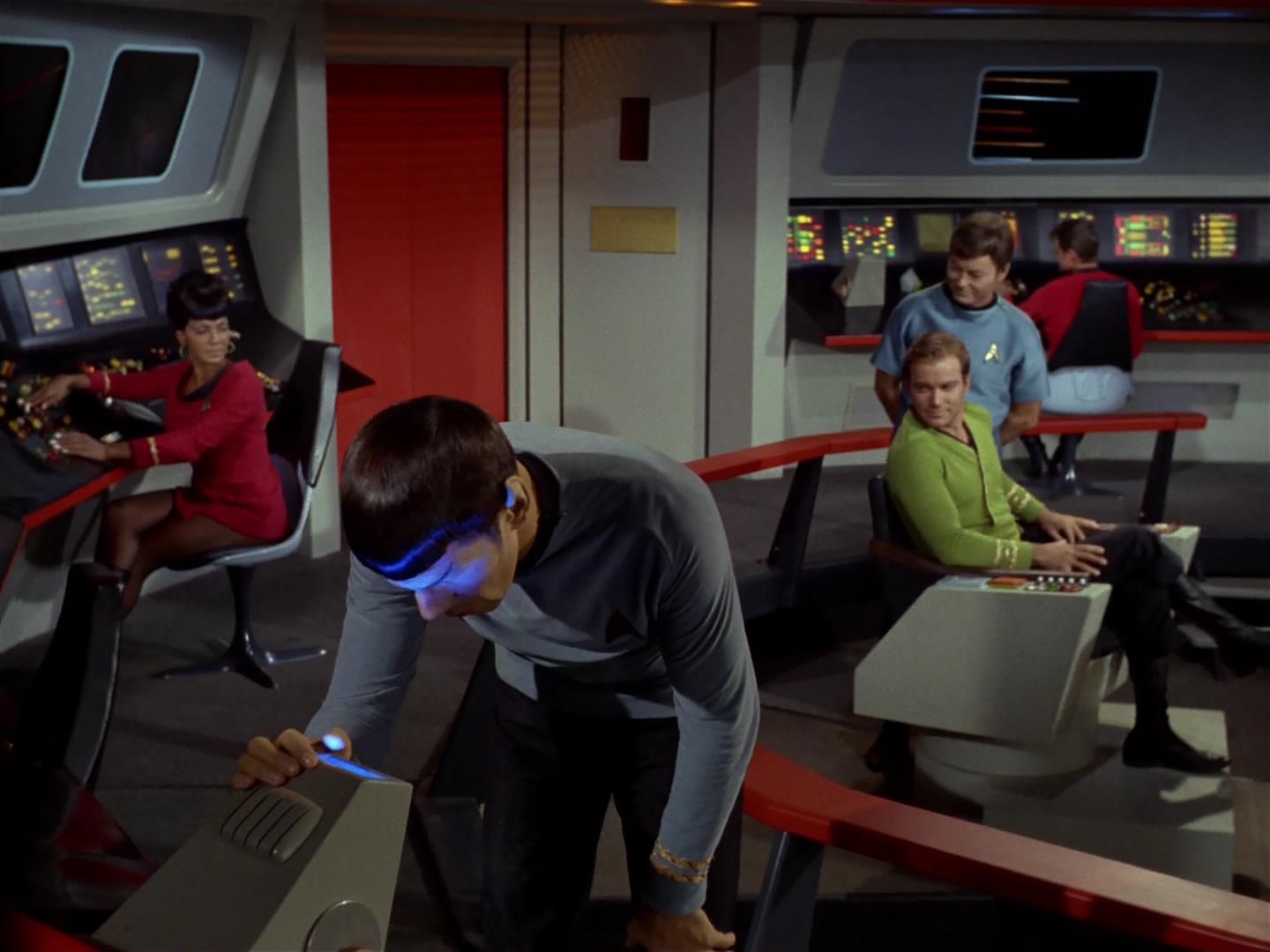 ariane179254_StarTrek_2x18_TheImmunitySyndrome_0029.jpg