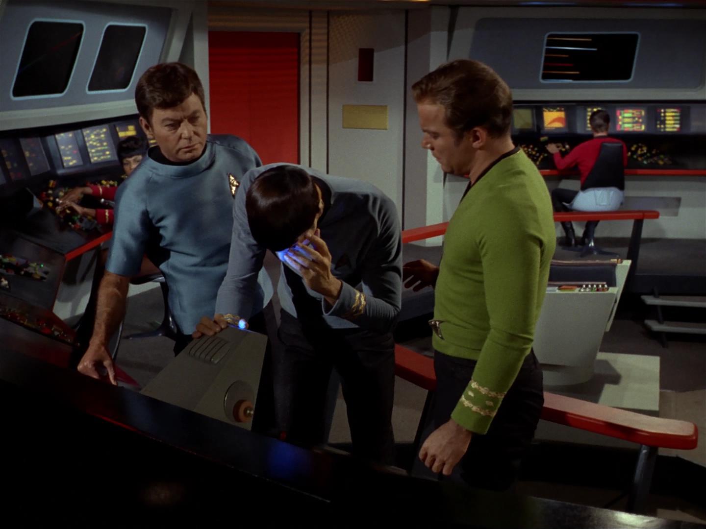 ariane179254_StarTrek_2x18_TheImmunitySyndrome_0061.jpg