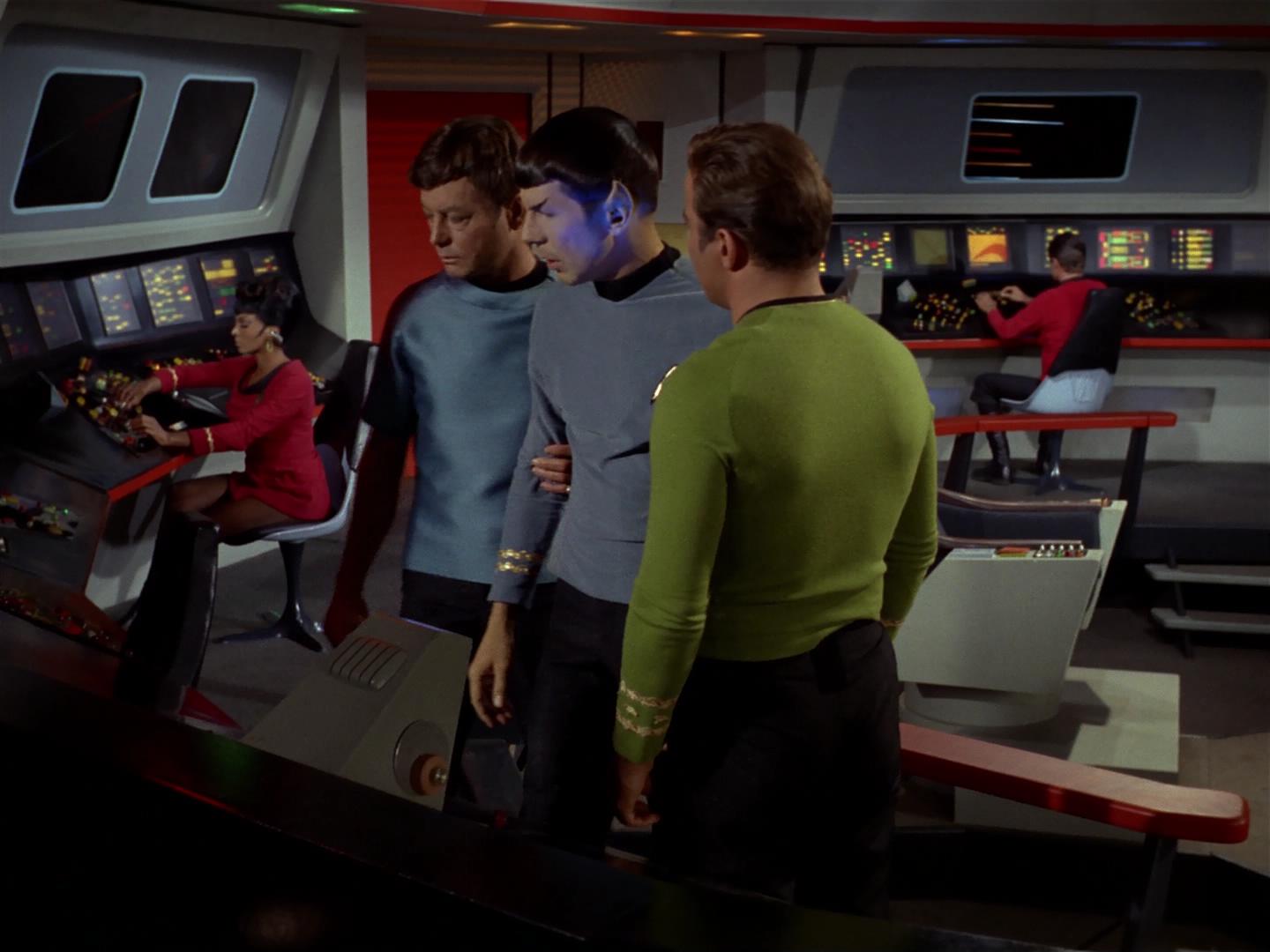 ariane179254_StarTrek_2x18_TheImmunitySyndrome_0094.jpg