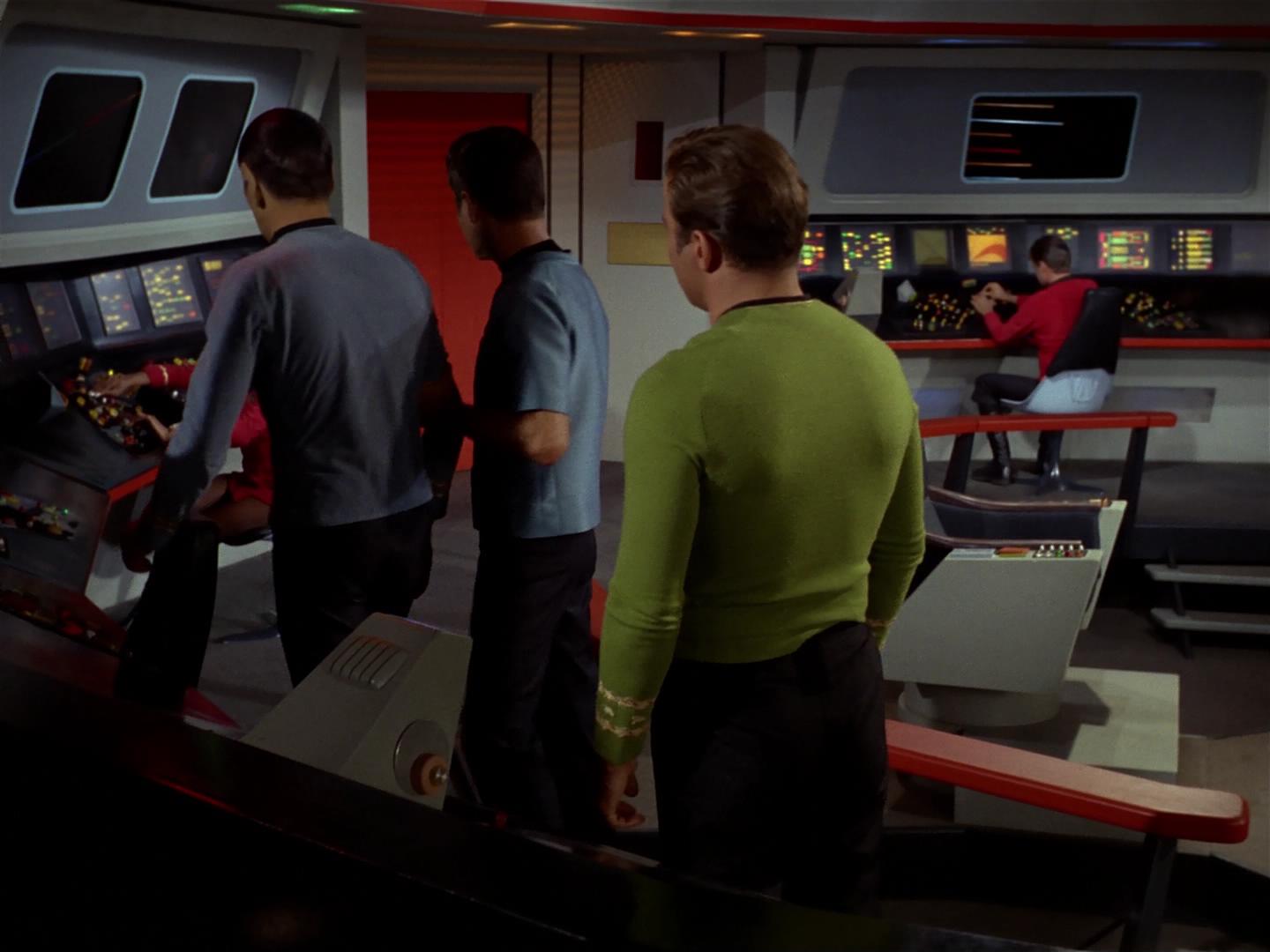 ariane179254_StarTrek_2x18_TheImmunitySyndrome_0096.jpg